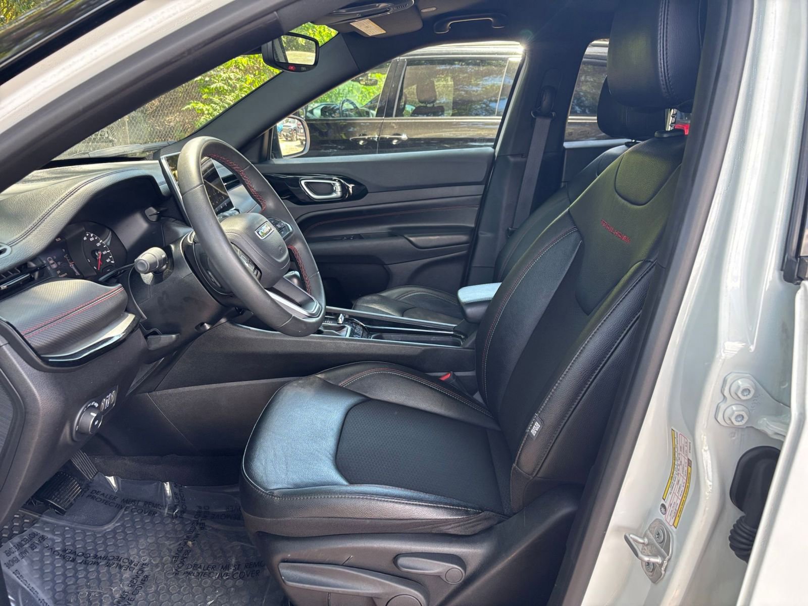 Thumbnail: 2025 Jeep Compass - 27