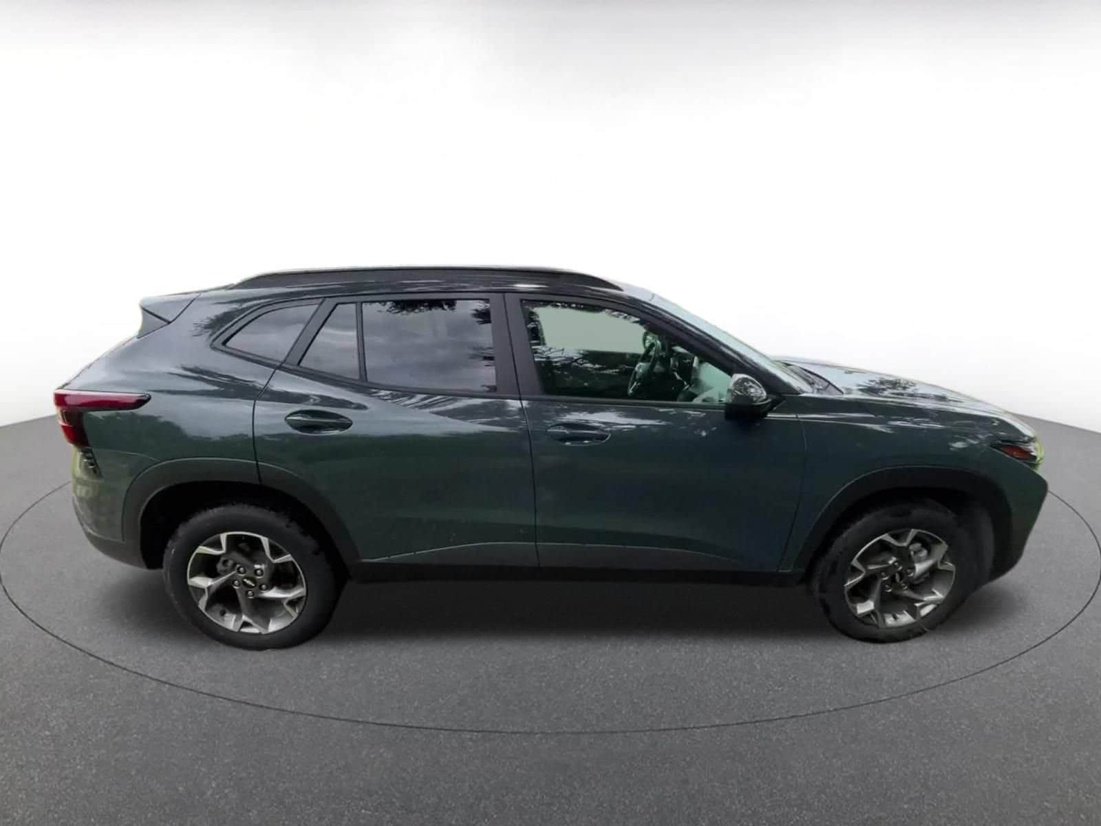 Thumbnail: 2025 Chevrolet Trax - 16