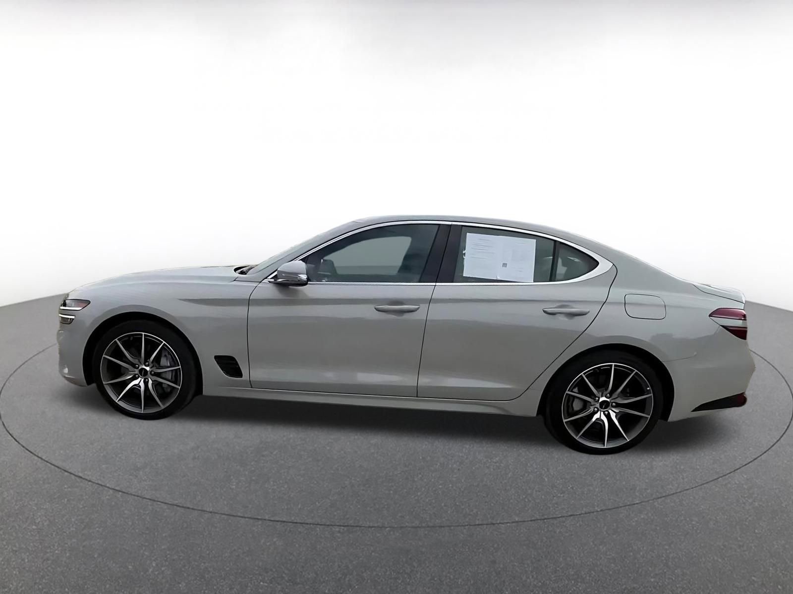 Thumbnail: 2025 Genesis G70 - 9