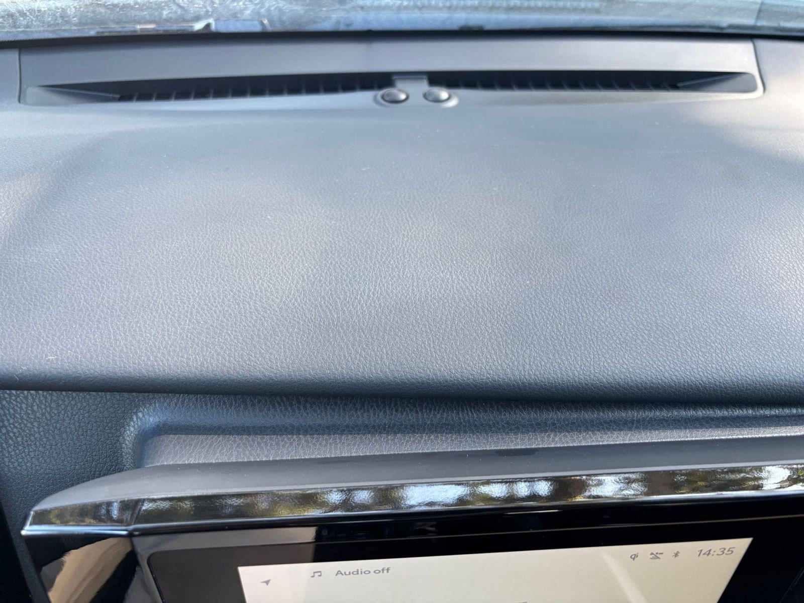 Thumbnail: 2025 Toyota Camry - 18