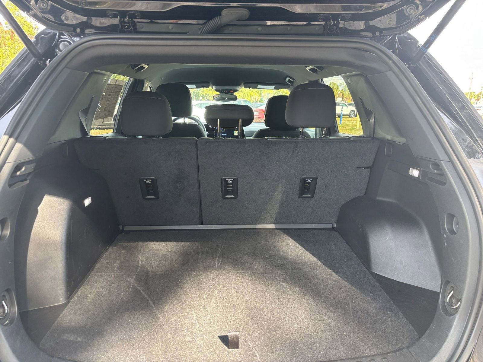 Thumbnail: 2025 Chevrolet Equinox - 32