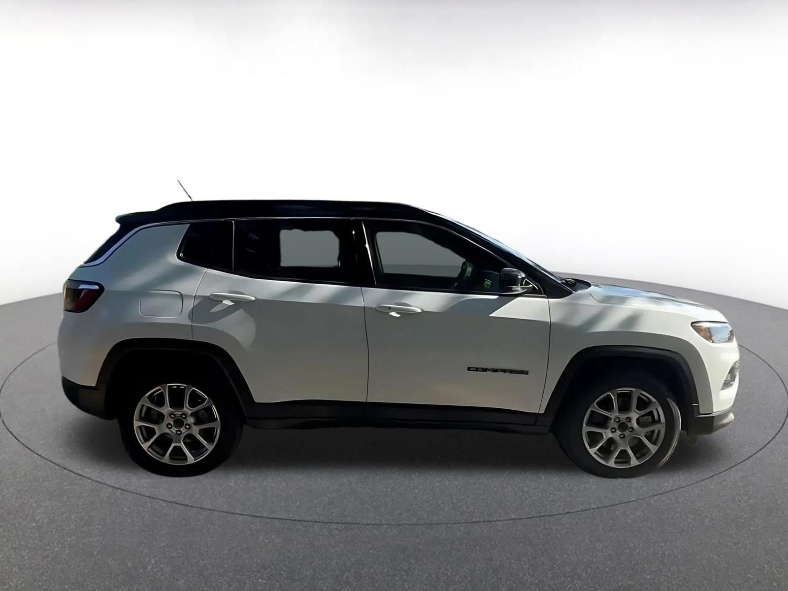 Thumbnail: 2025 Jeep Compass - 13