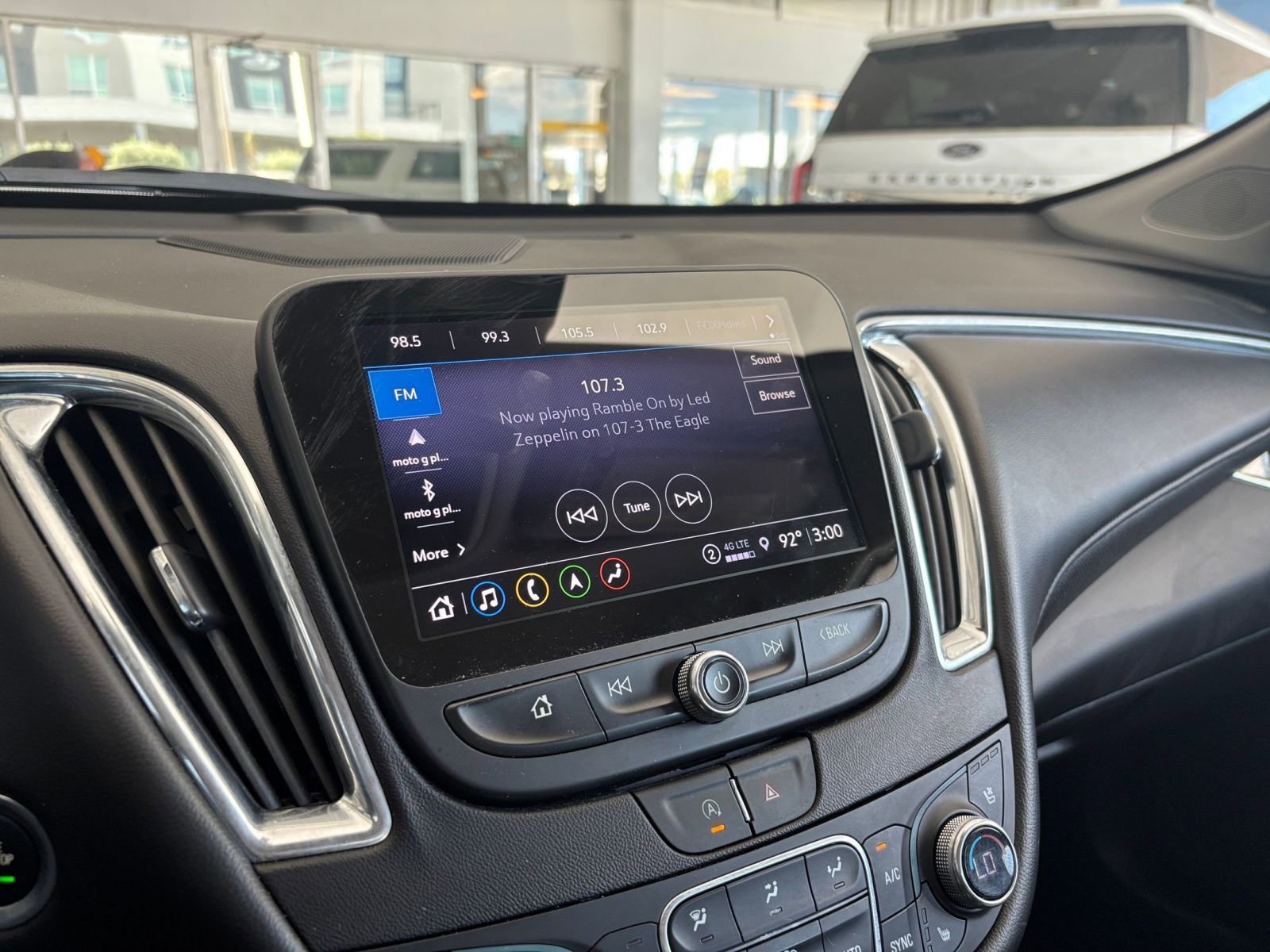 Thumbnail: 2024 Chevrolet Malibu - 21