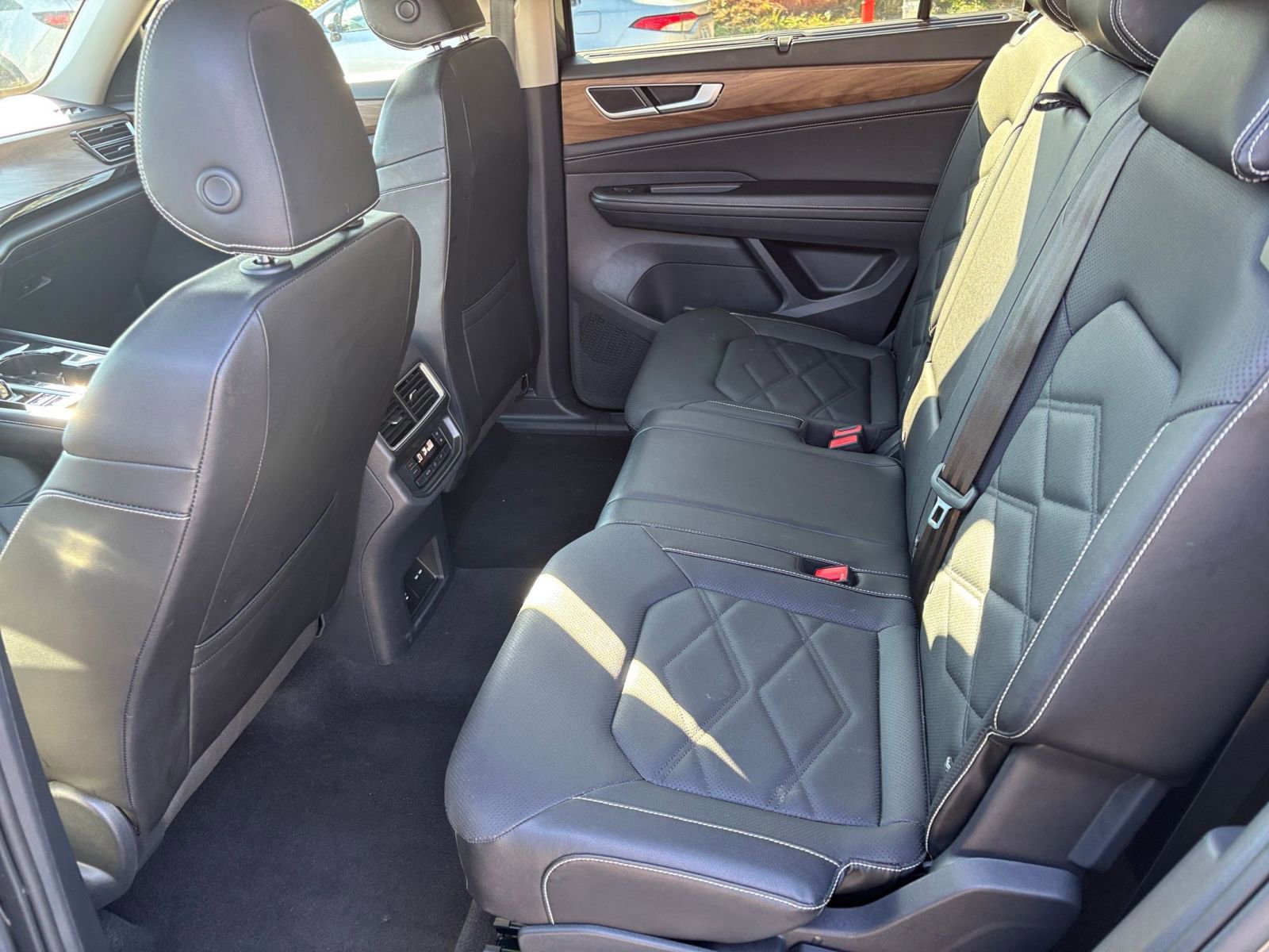 Thumbnail: 2025 Volkswagen Atlas - 27