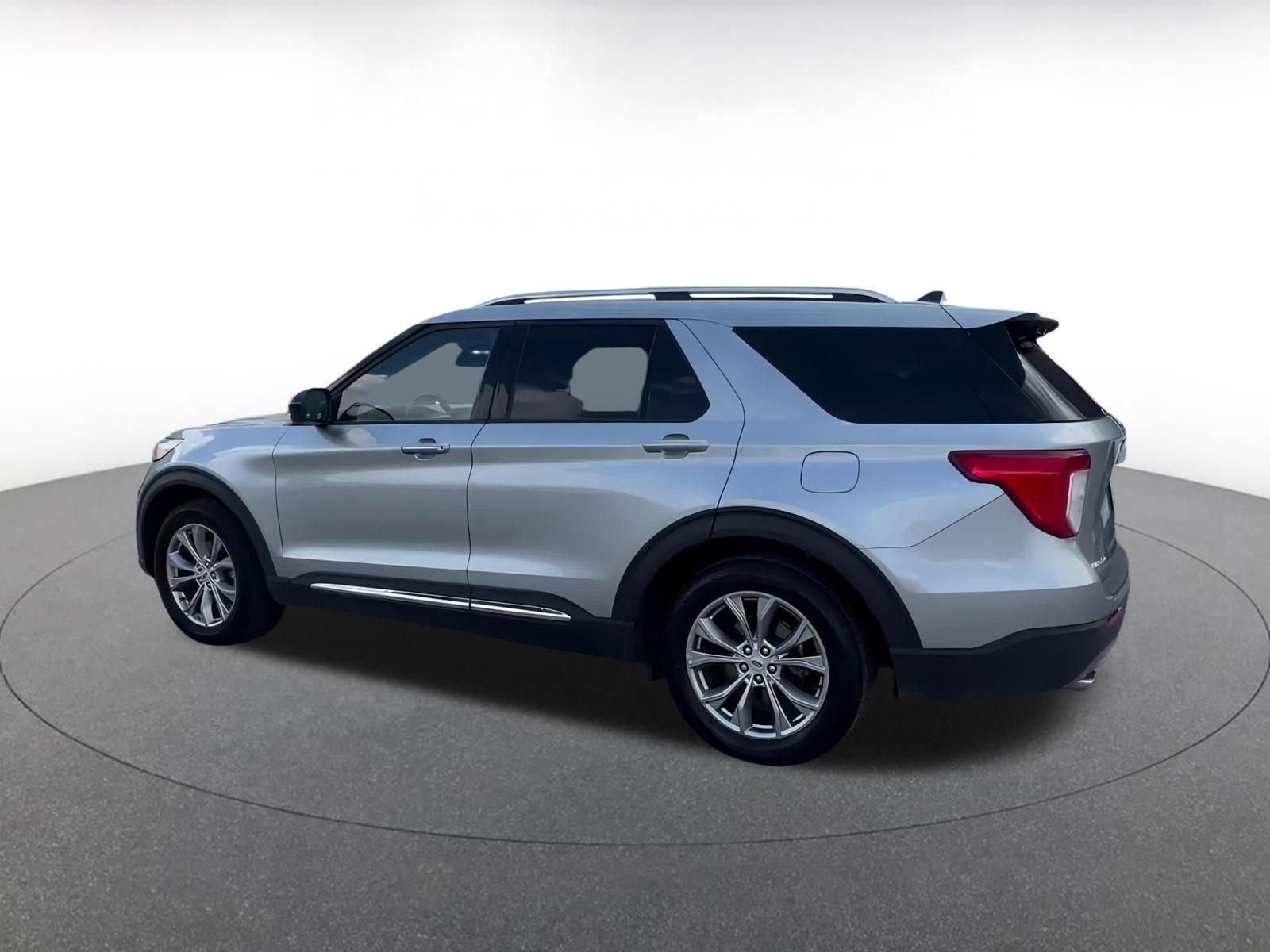 Thumbnail: 2023 Ford Explorer - 10