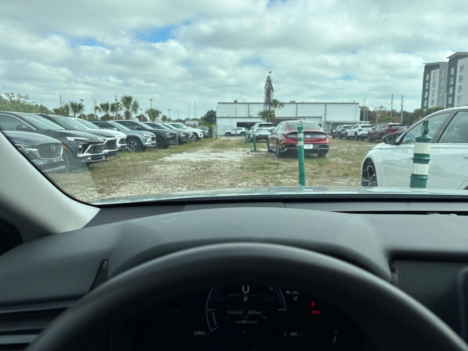 Thumbnail: 2025 Toyota Camry - 34