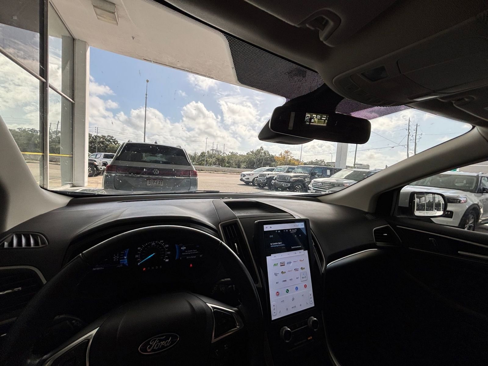 Thumbnail: 2022 Ford Edge - 32