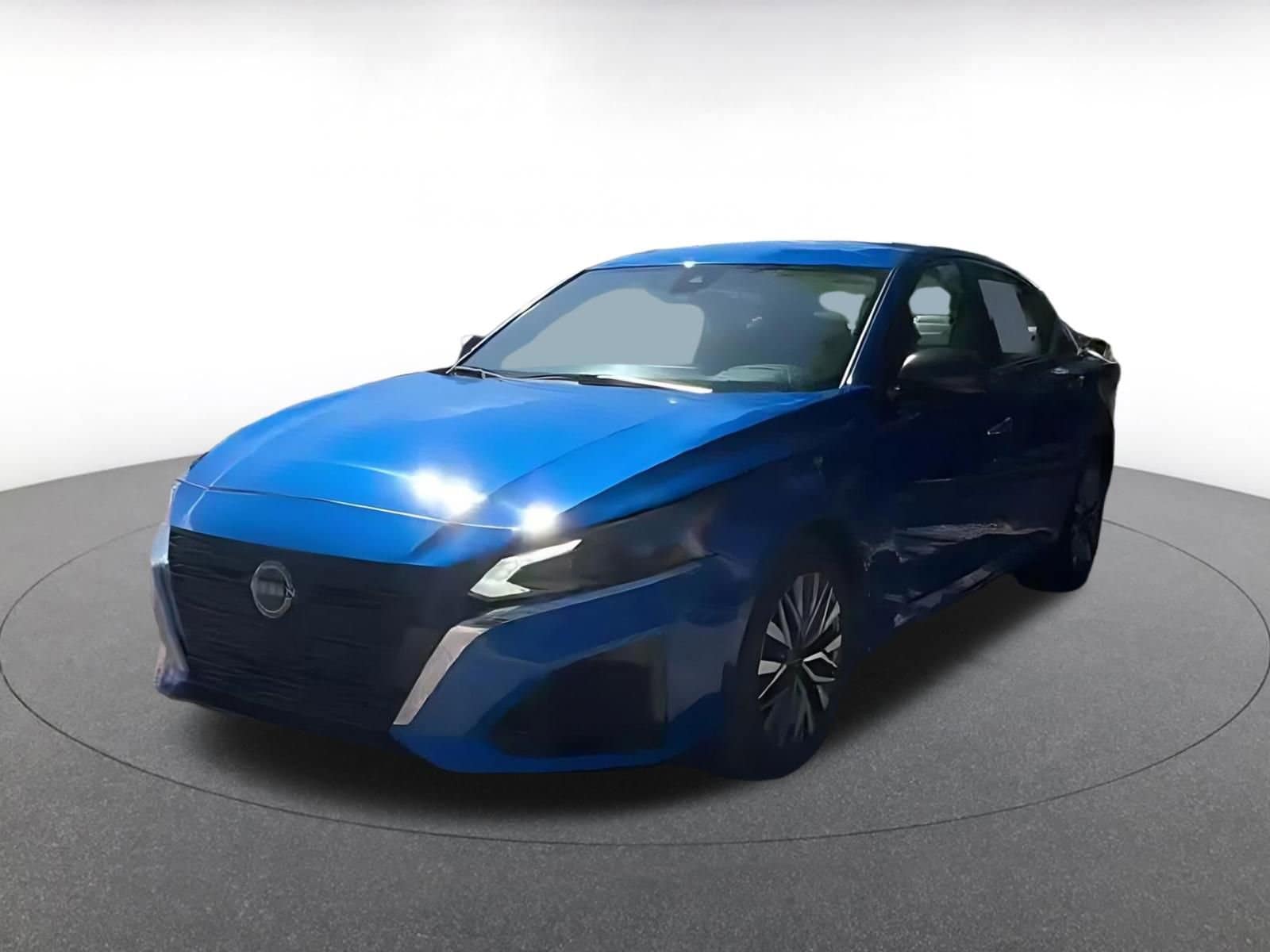 Thumbnail: 2025 Nissan Altima - 7