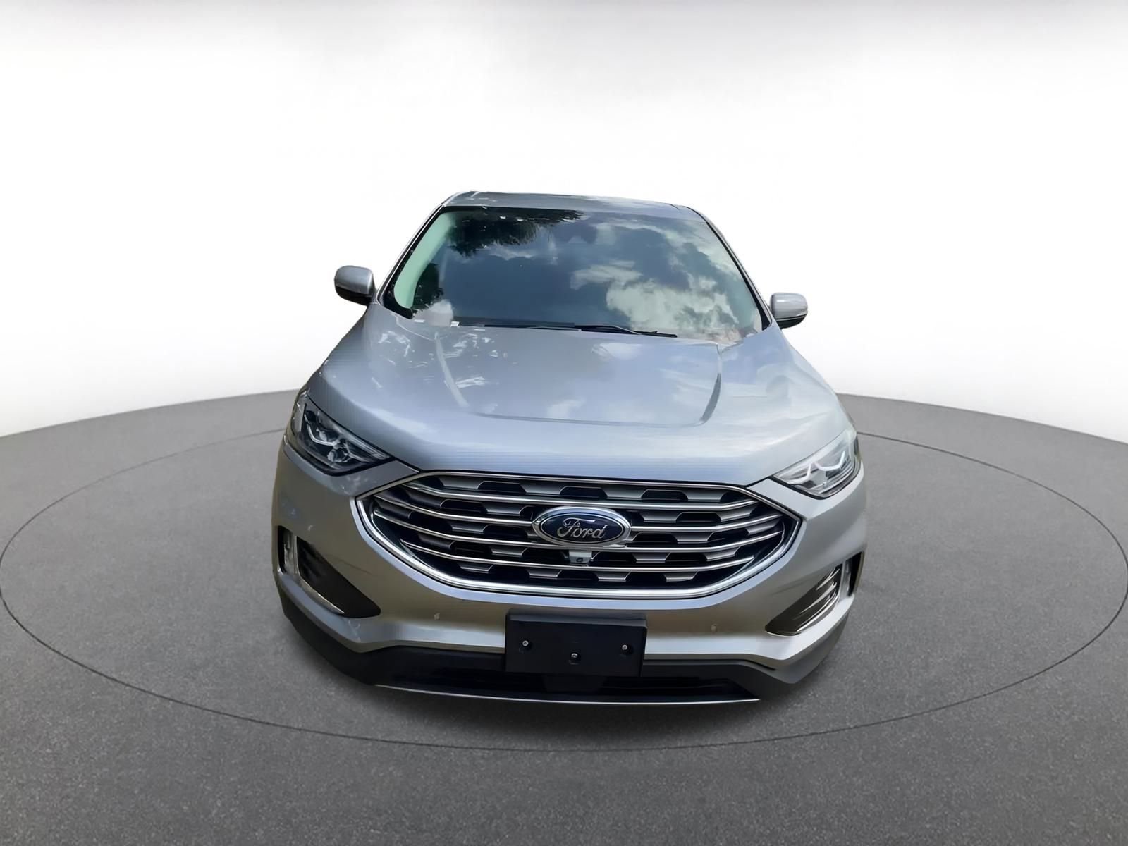 Thumbnail: 2022 Ford Edge - 4