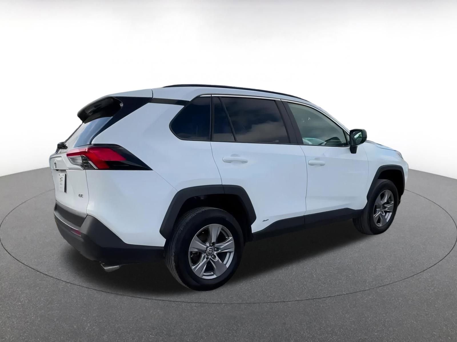 Thumbnail: 2025 Toyota RAV4 - 17