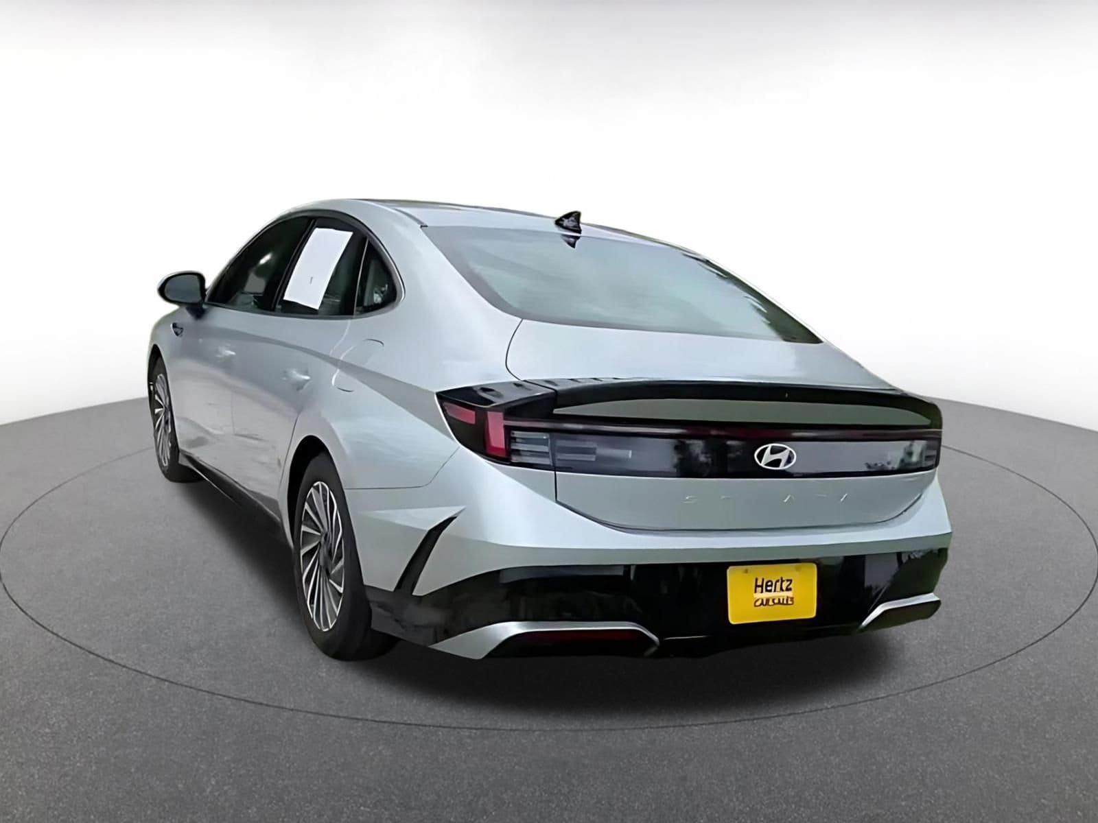 Thumbnail: 2025 Hyundai Sonata - 4