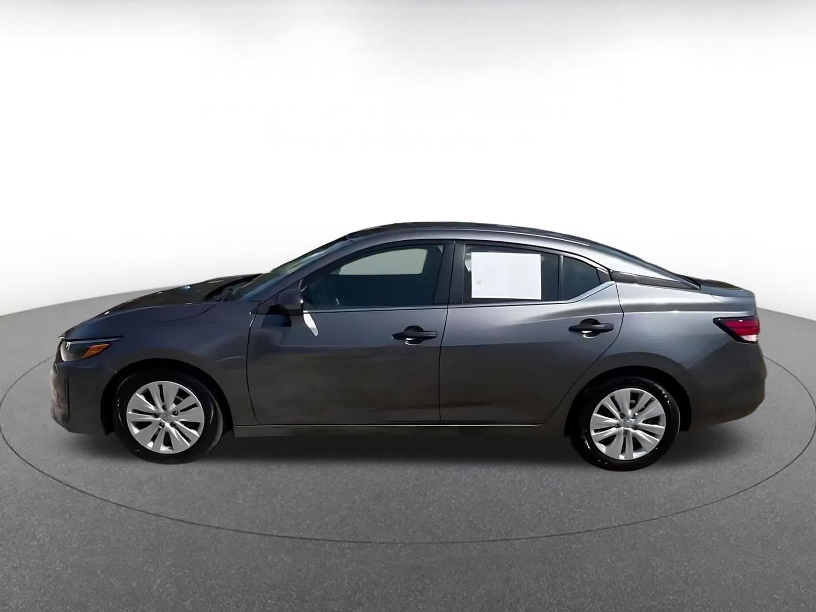 Thumbnail: 2025 Nissan Sentra - 9