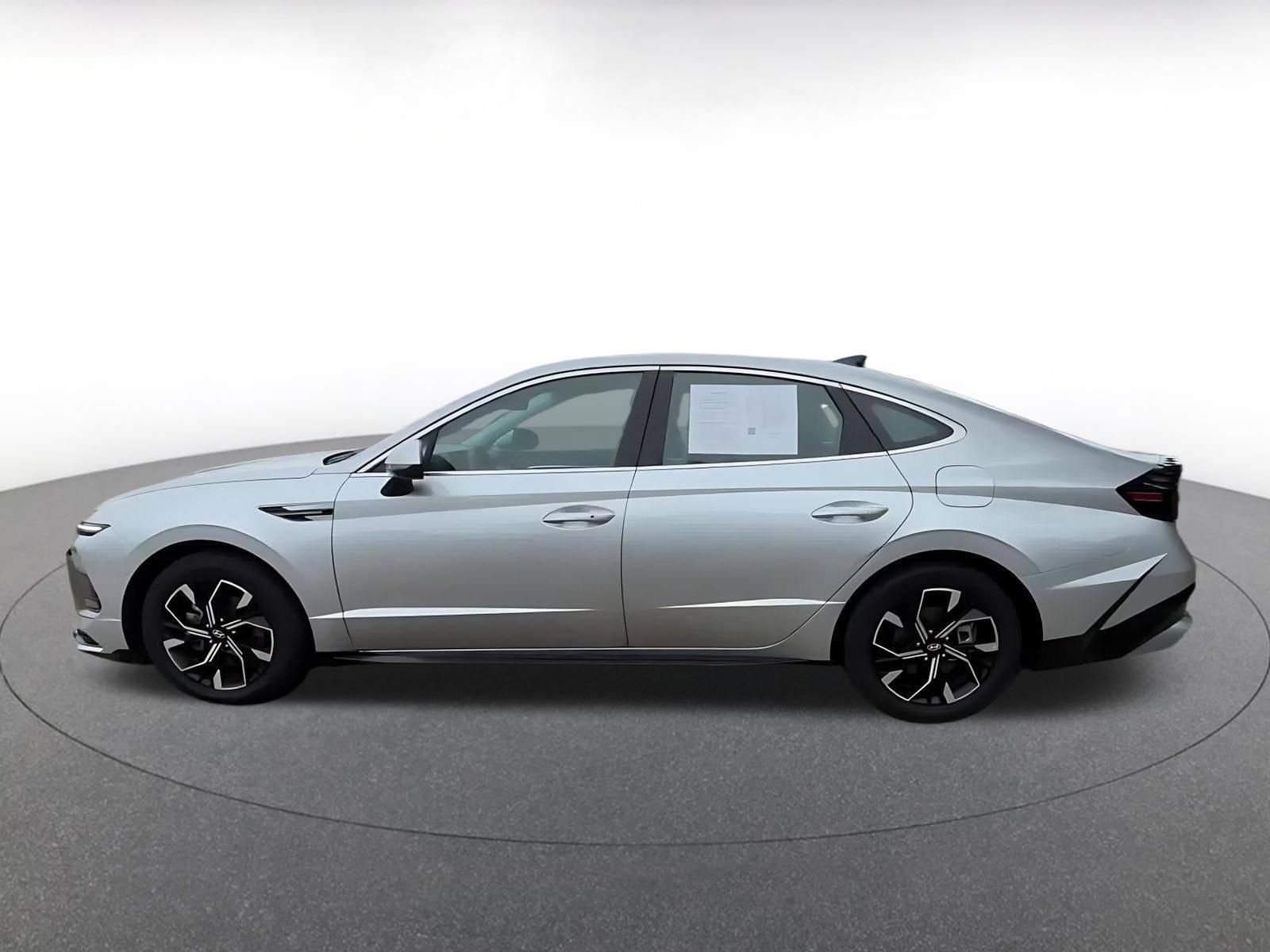 Thumbnail: 2025 Hyundai Sonata - 12