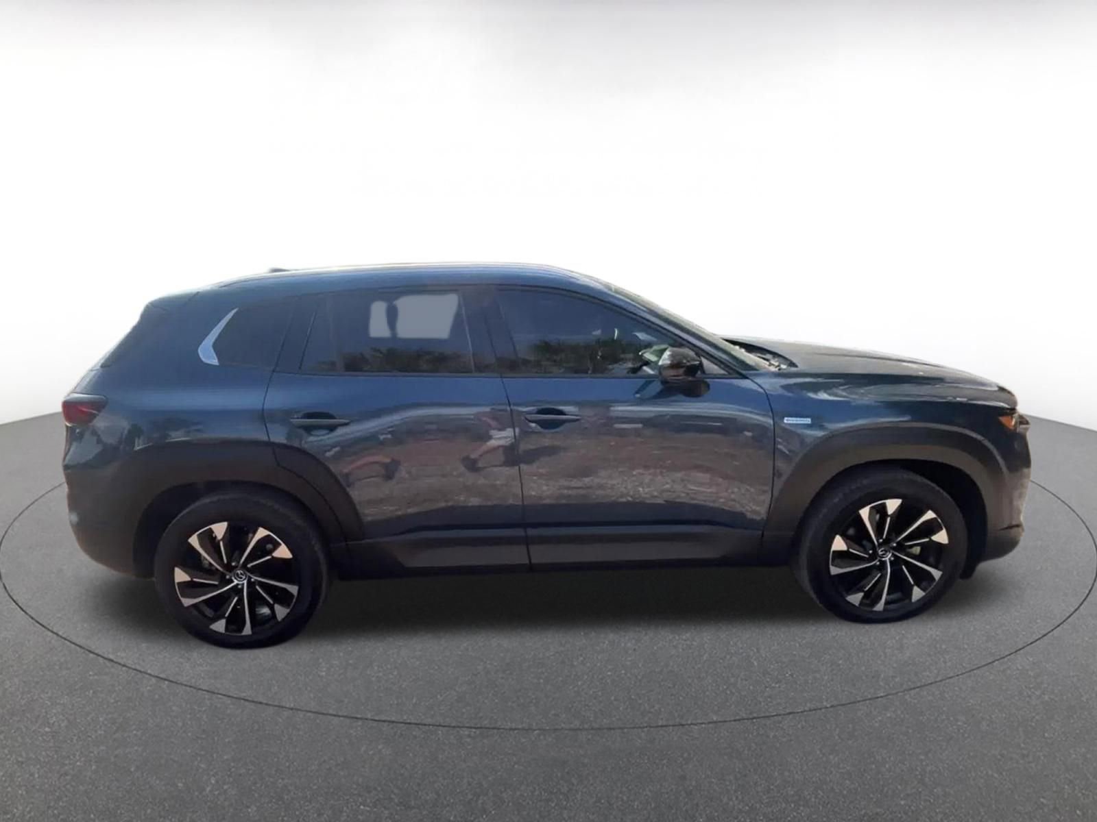 Thumbnail: 2025 Mazda CX-50 - 17