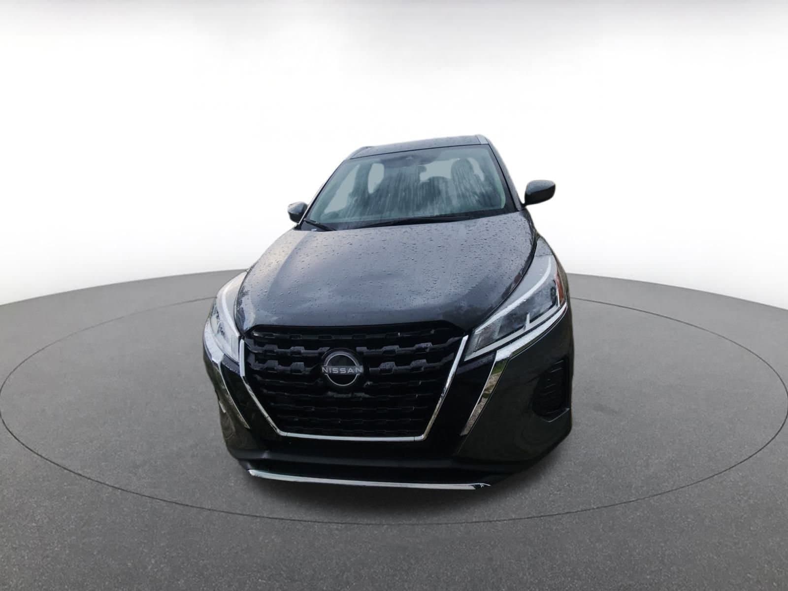 Thumbnail: 2024 Nissan Kicks - 3