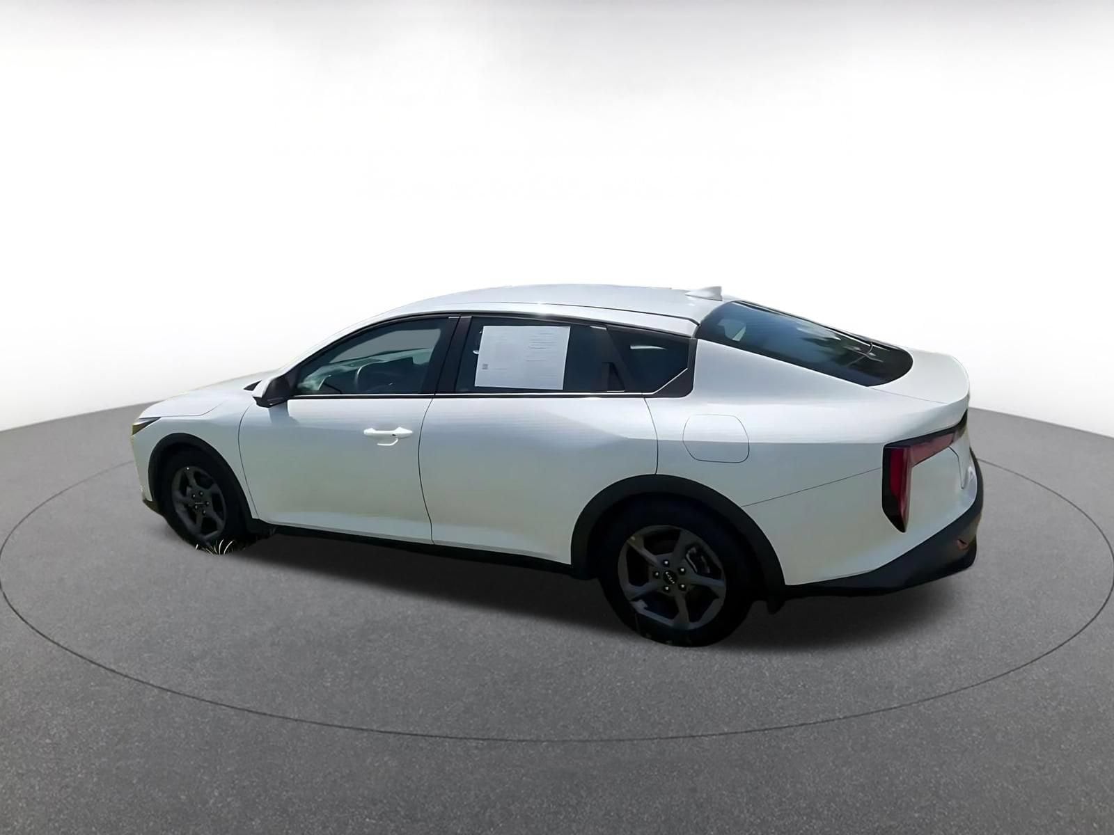 Thumbnail: 2025 Kia K4 - 10