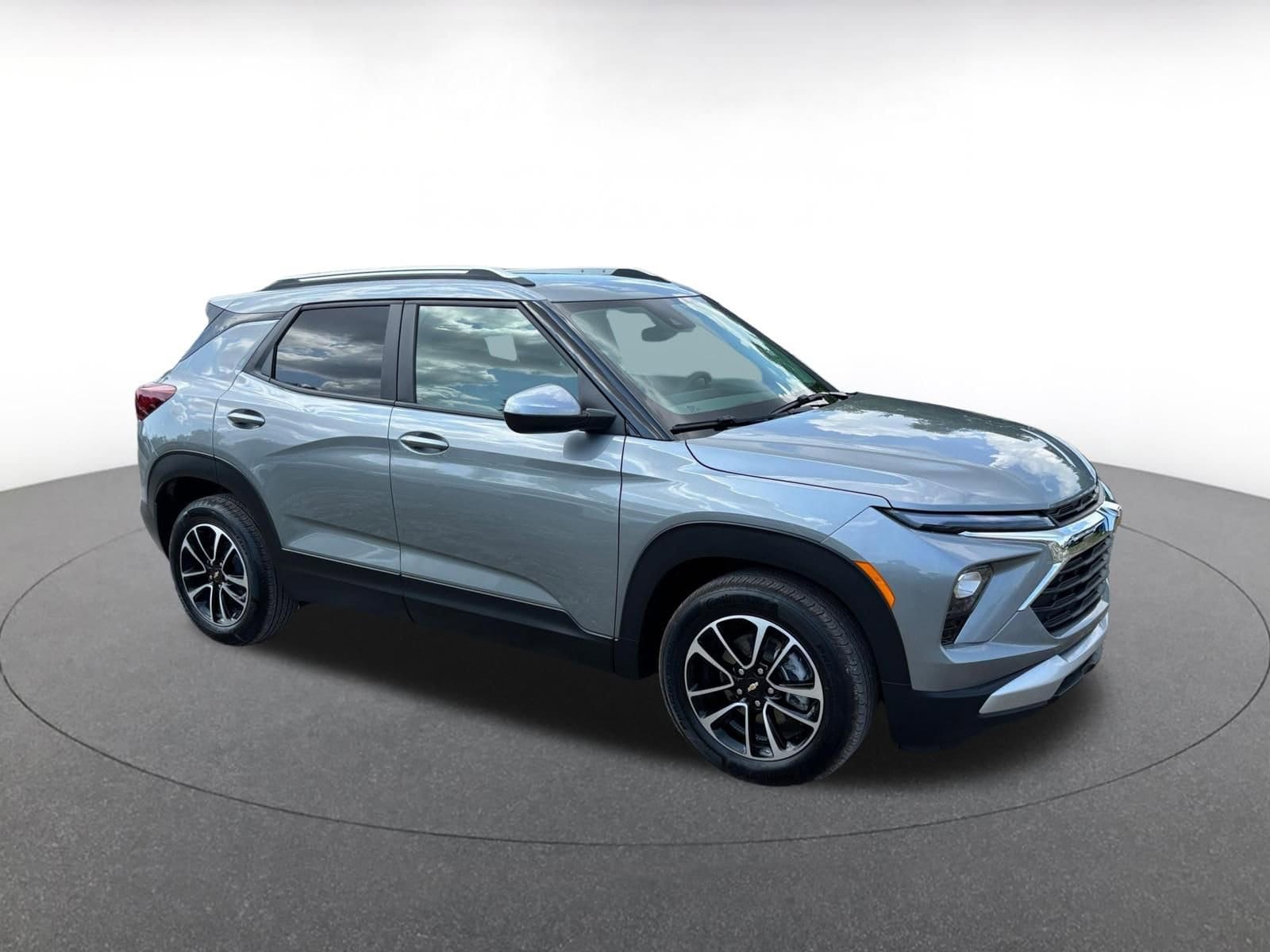 Thumbnail: 2025 Chevrolet TrailBlazer - 1