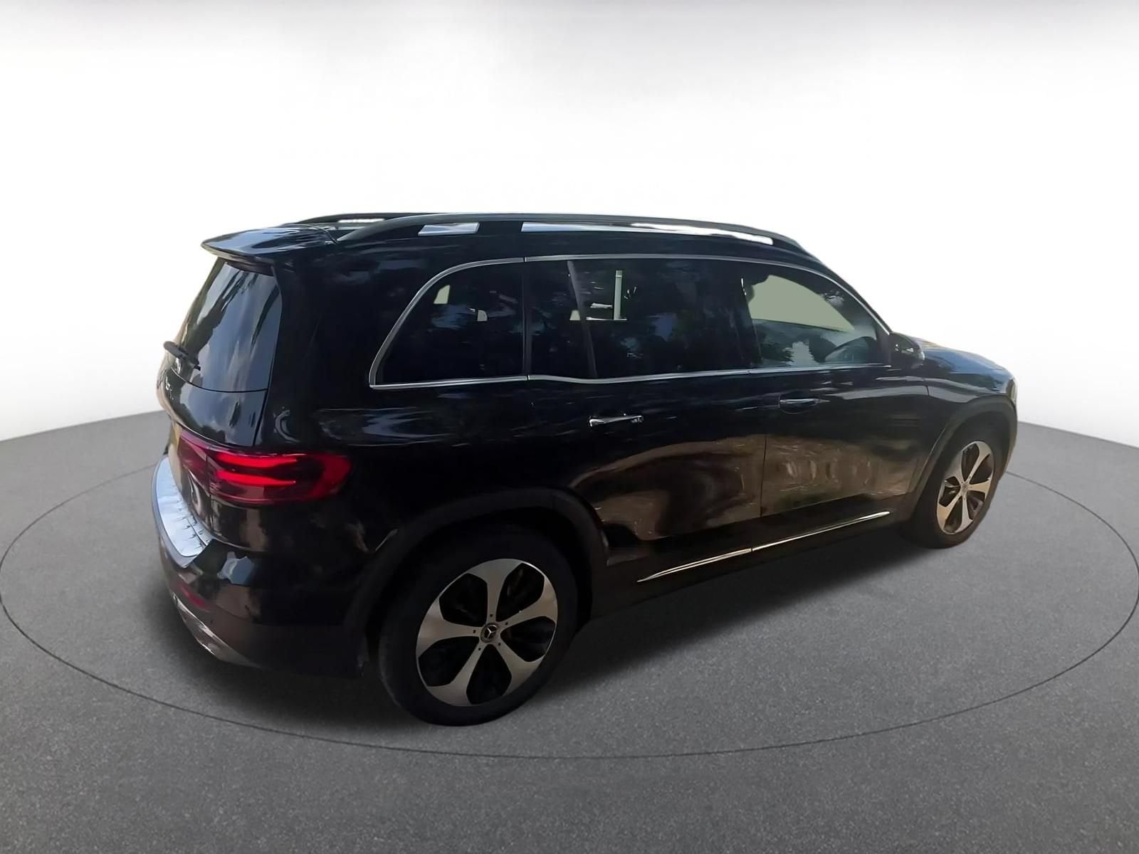 Thumbnail: 2025 Mercedes-Benz GLB - 14