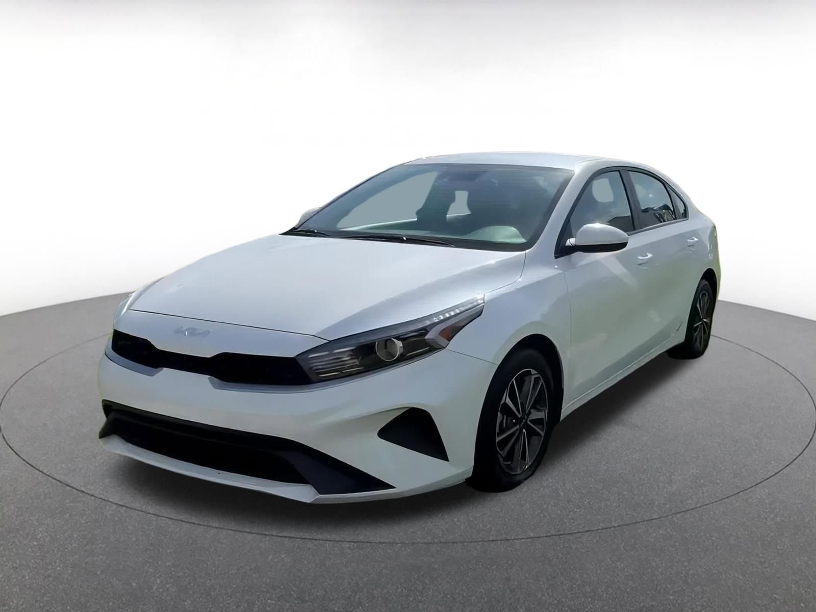 Thumbnail: 2024 Kia Forte - 5