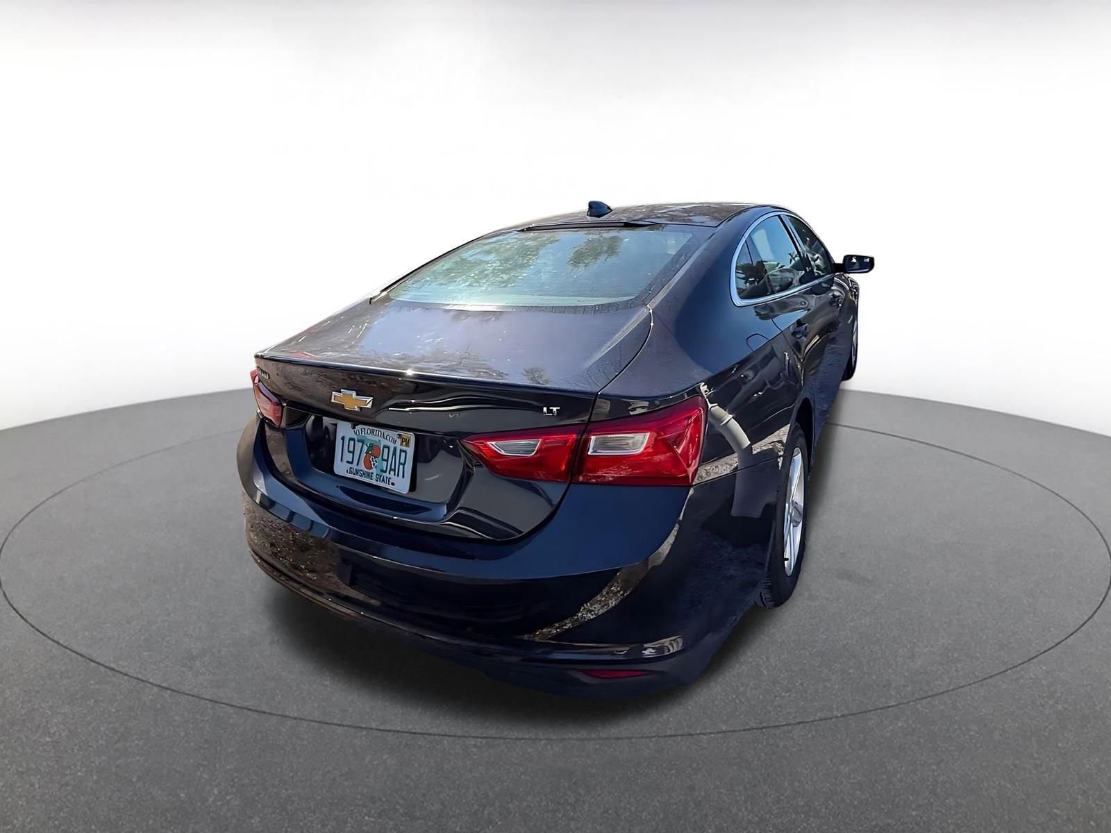 Thumbnail: 2023 Chevrolet Malibu - 8