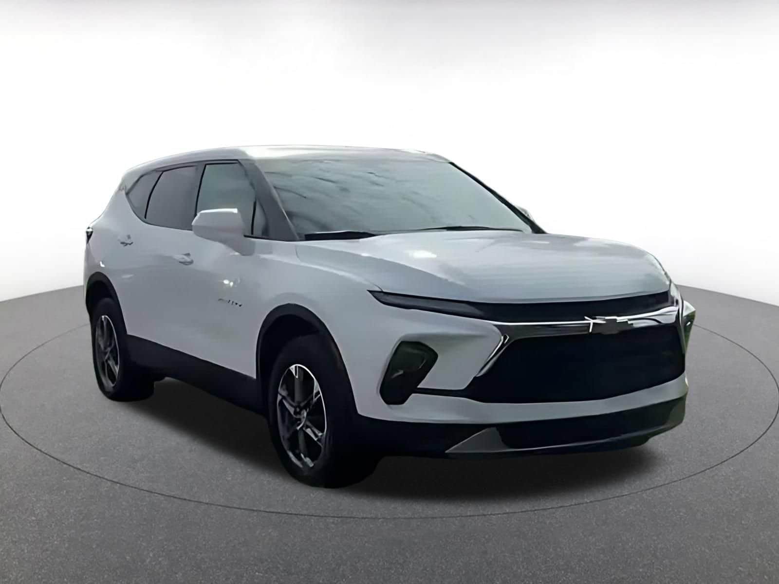 Thumbnail: 2025 Chevrolet Blazer - 2