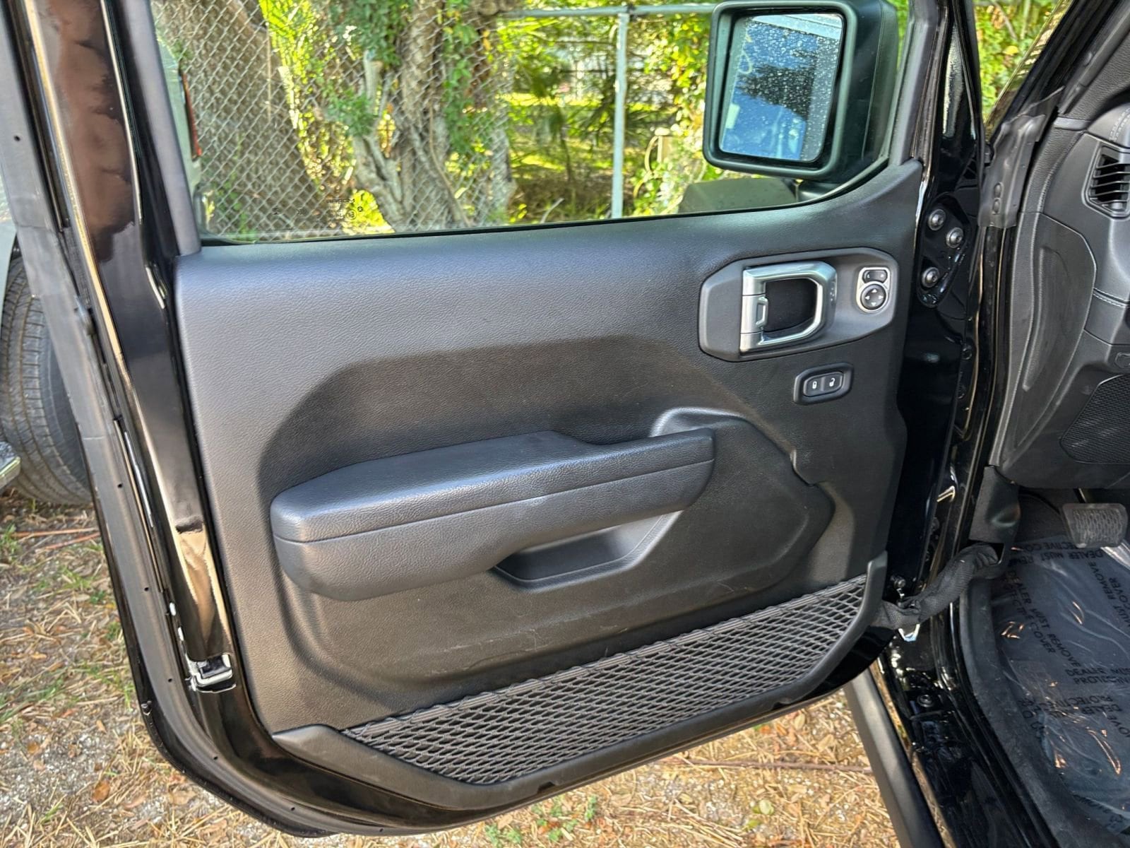 Thumbnail: 2025 Jeep Wrangler - 20