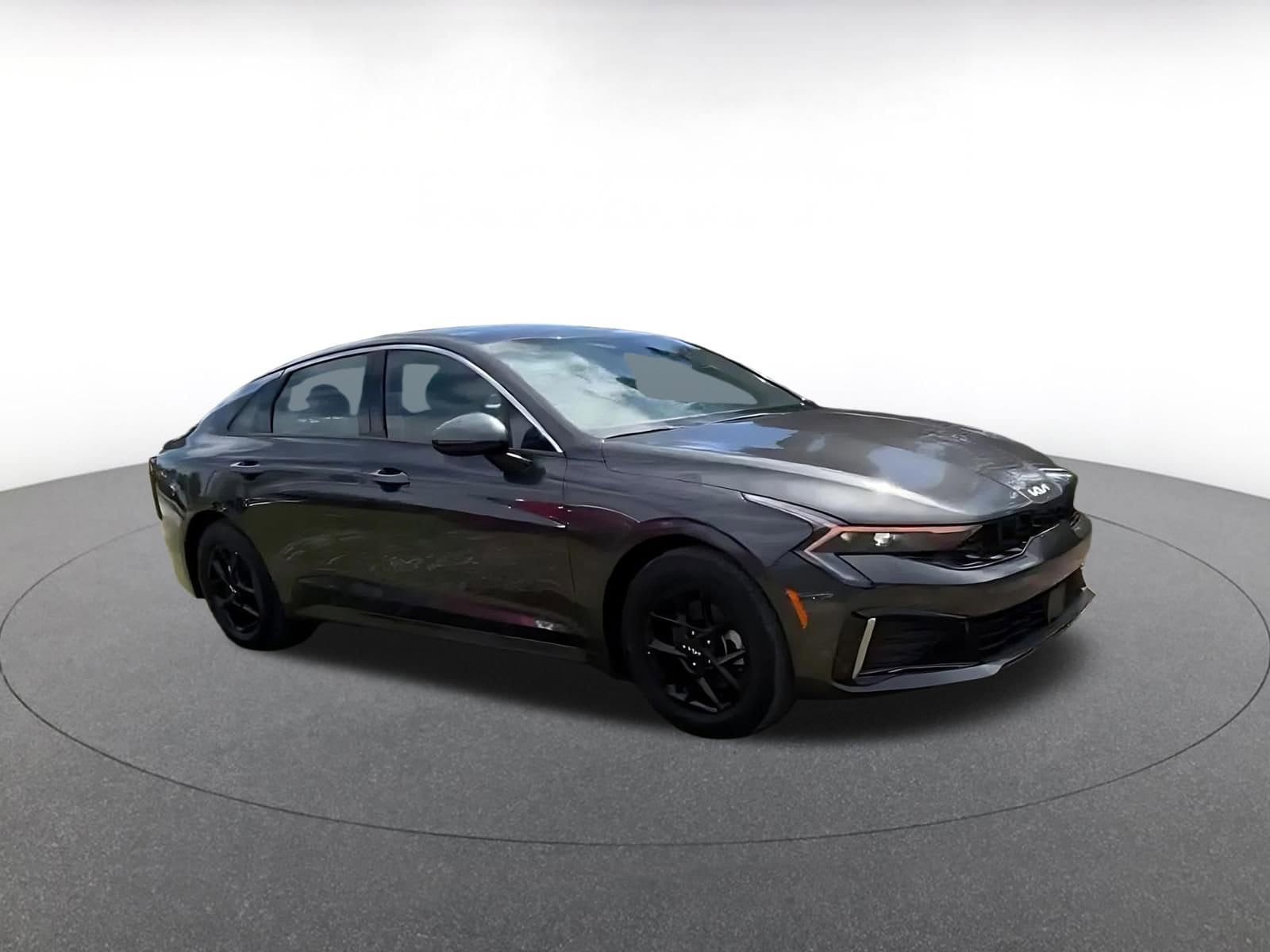 Thumbnail: 2025 Kia K5 - 1