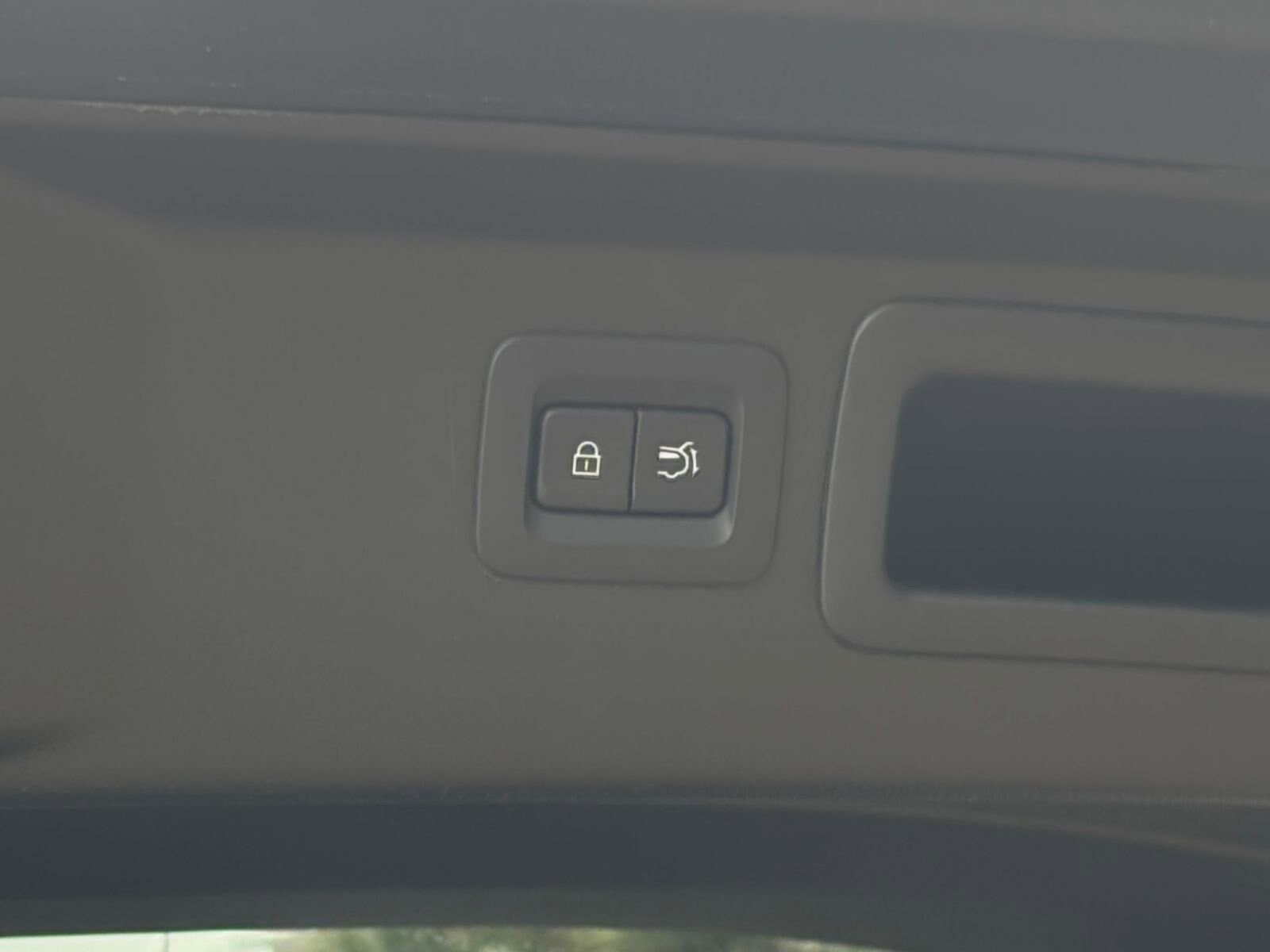 Thumbnail: 2025 Mazda CX-50 - 25