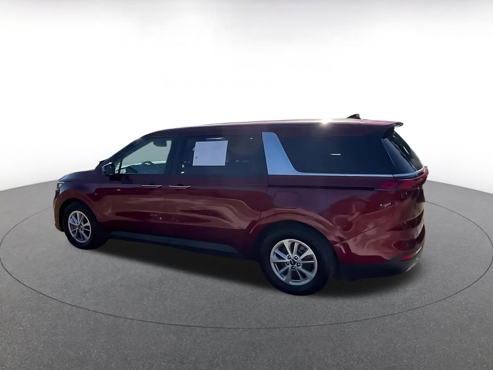 Thumbnail: 2024 Kia Carnival - 10