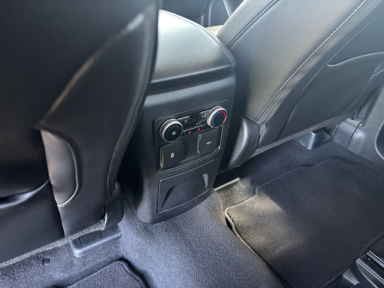 Thumbnail: 2023 Ford Explorer - 24