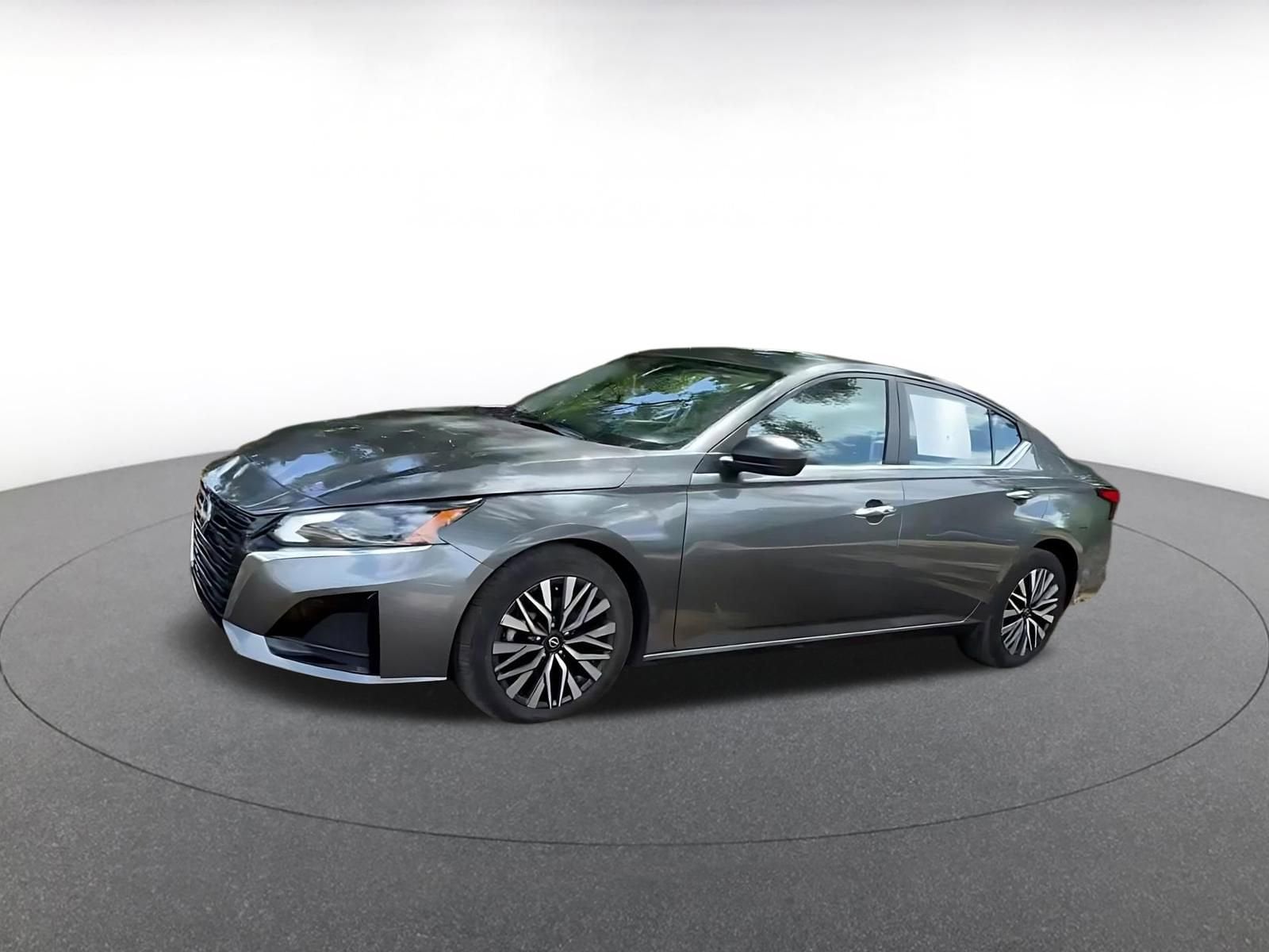 Thumbnail: 2025 Nissan Altima - 8