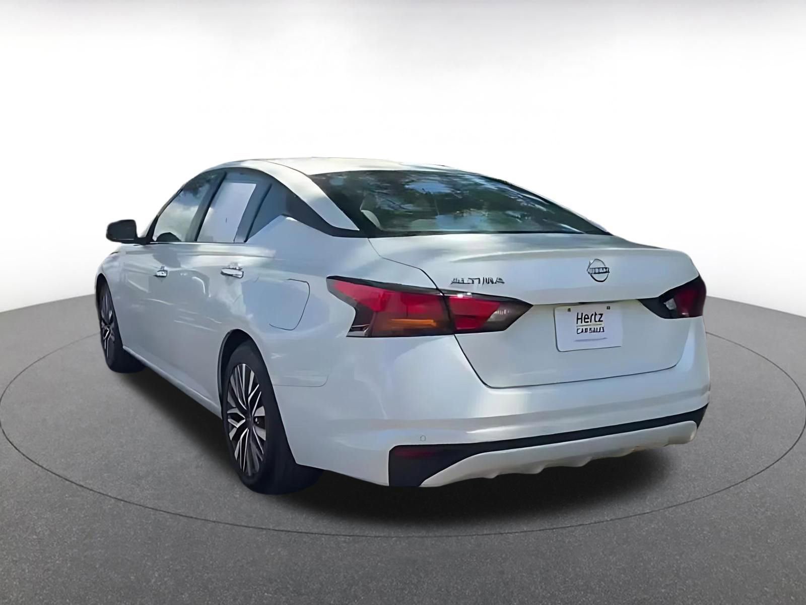 Thumbnail: 2025 Nissan Altima - 11