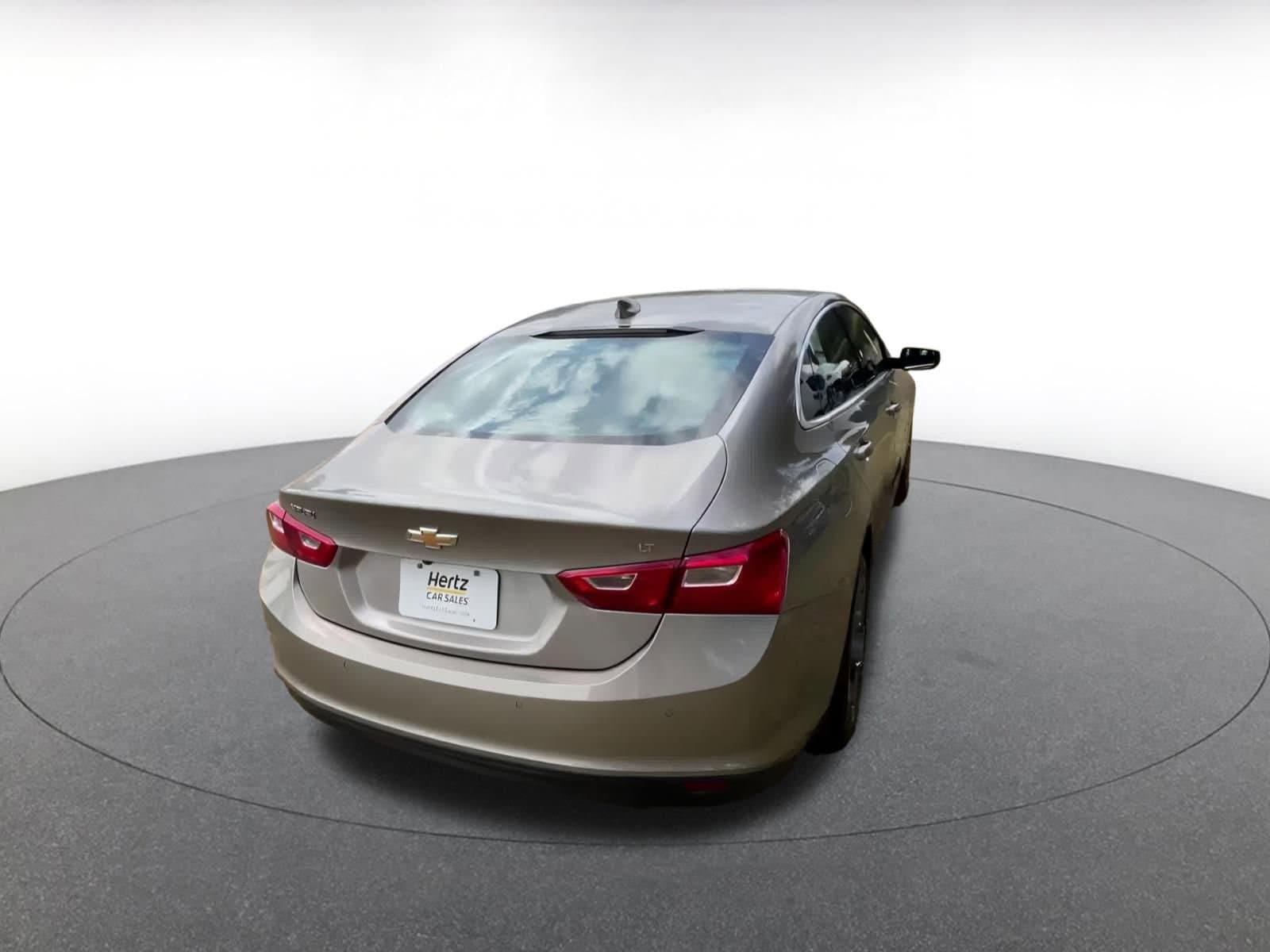 Thumbnail: 2024 Chevrolet Malibu - 14