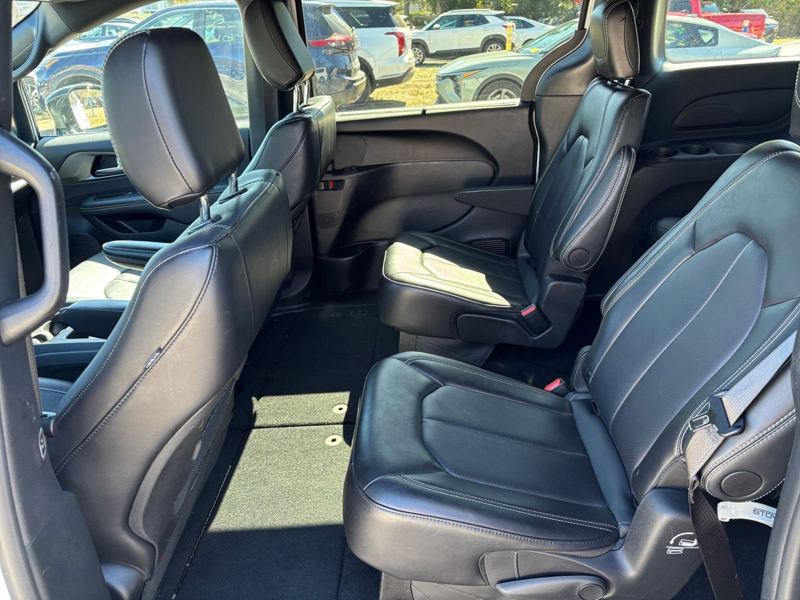 Thumbnail: 2025 Chrysler Pacifica - 28