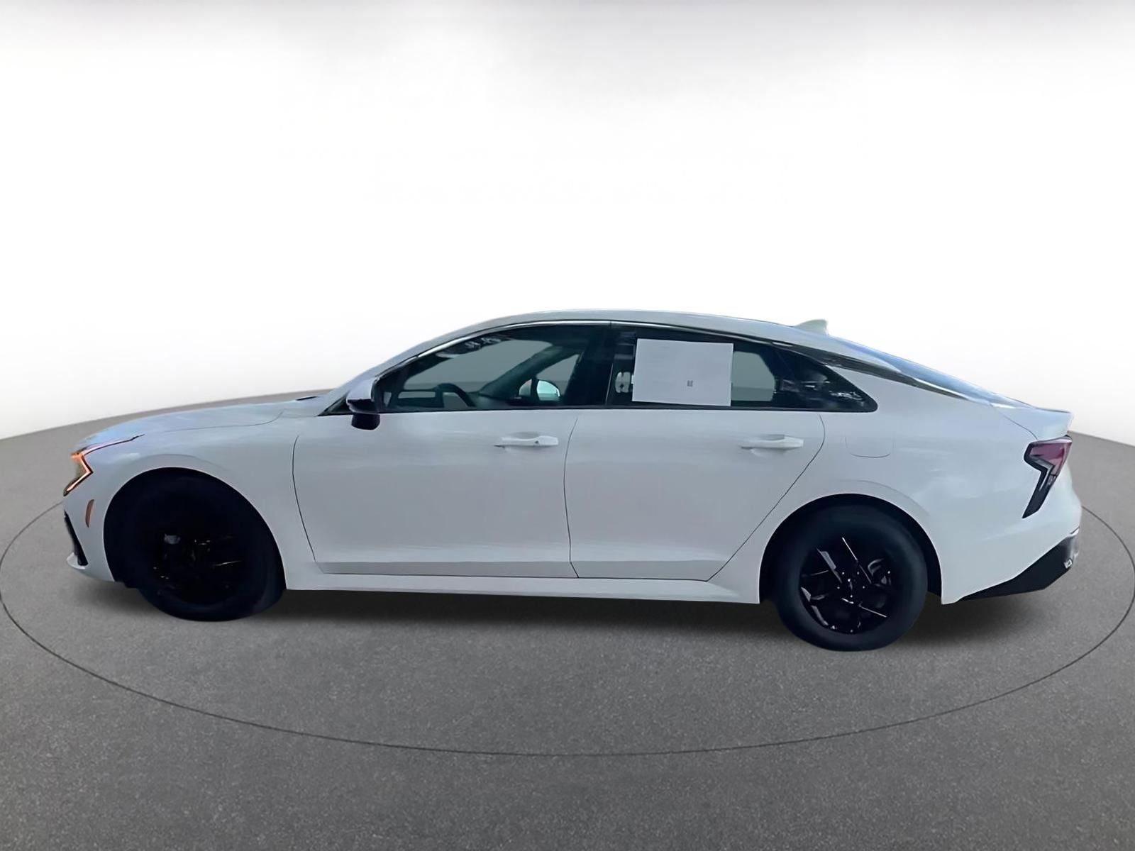 Thumbnail: 2025 Kia K5 - 10