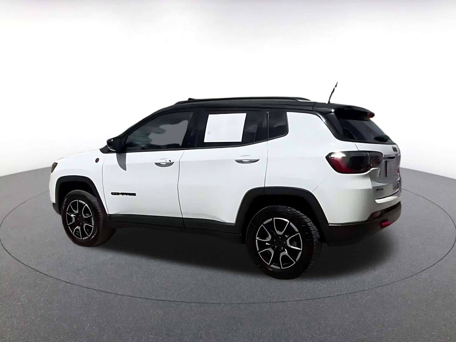 Thumbnail: 2025 Jeep Compass - 11