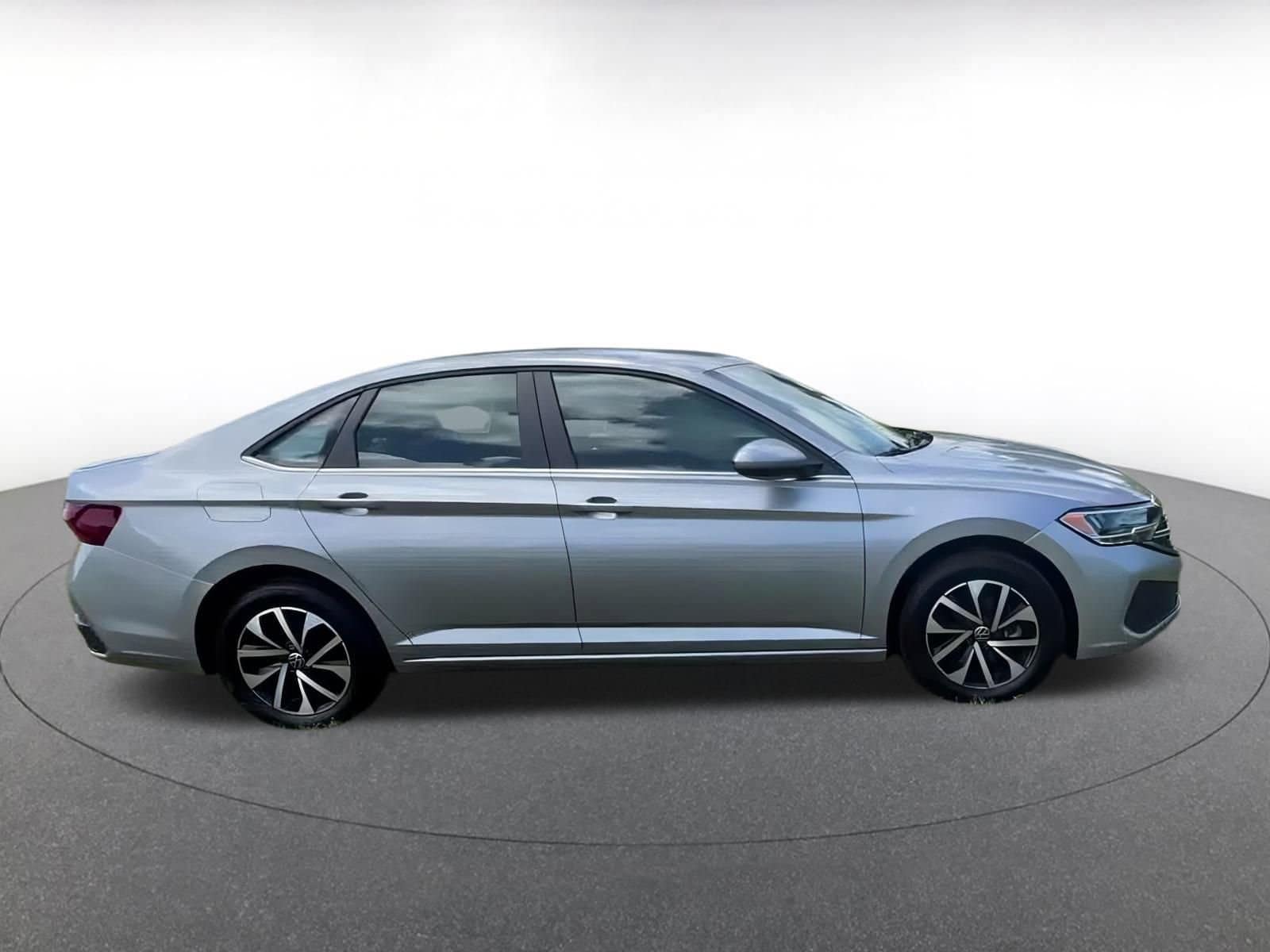 Thumbnail: 2024 Volkswagen Jetta - 13