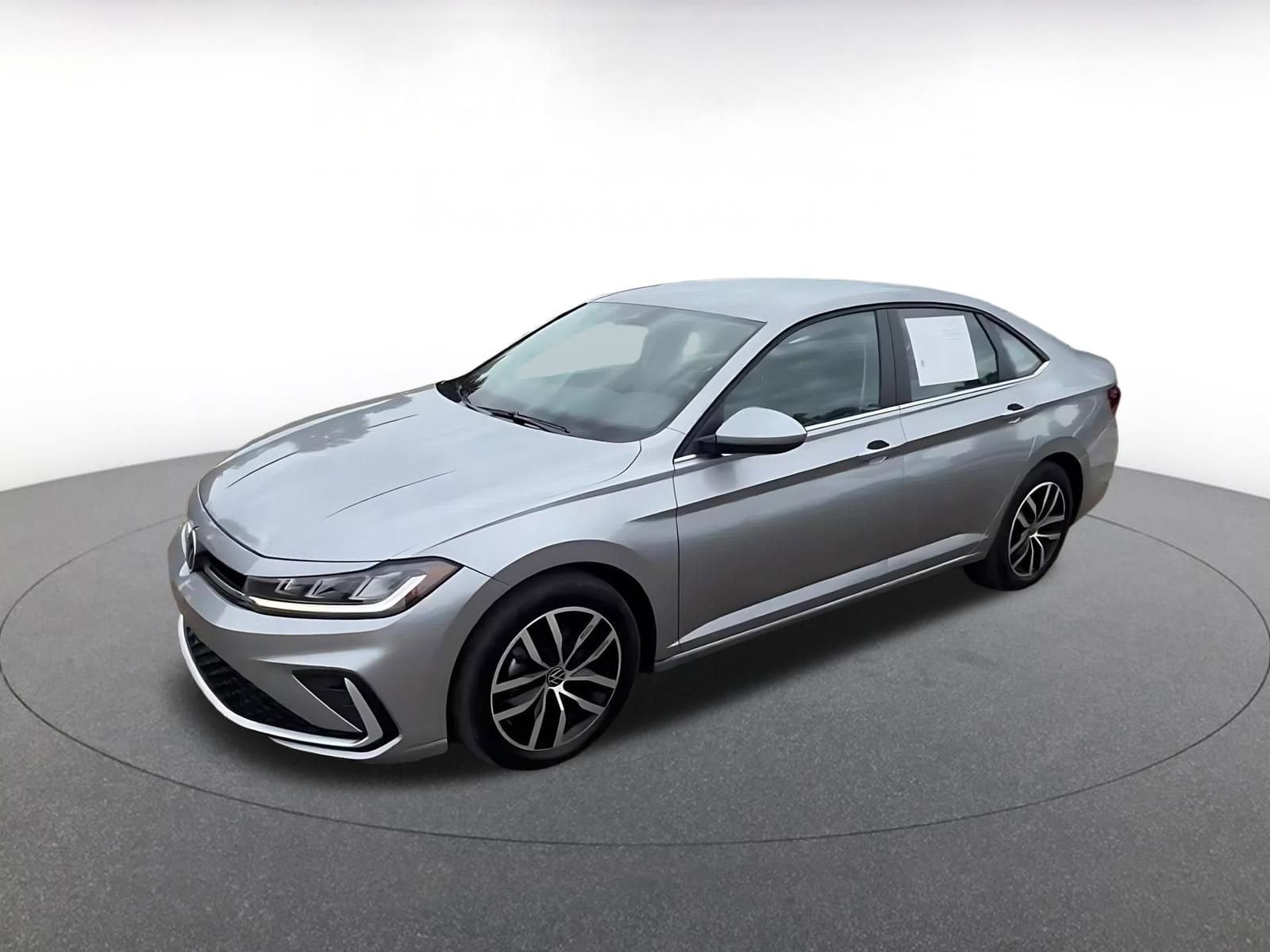 Thumbnail: 2025 Volkswagen Jetta - 9