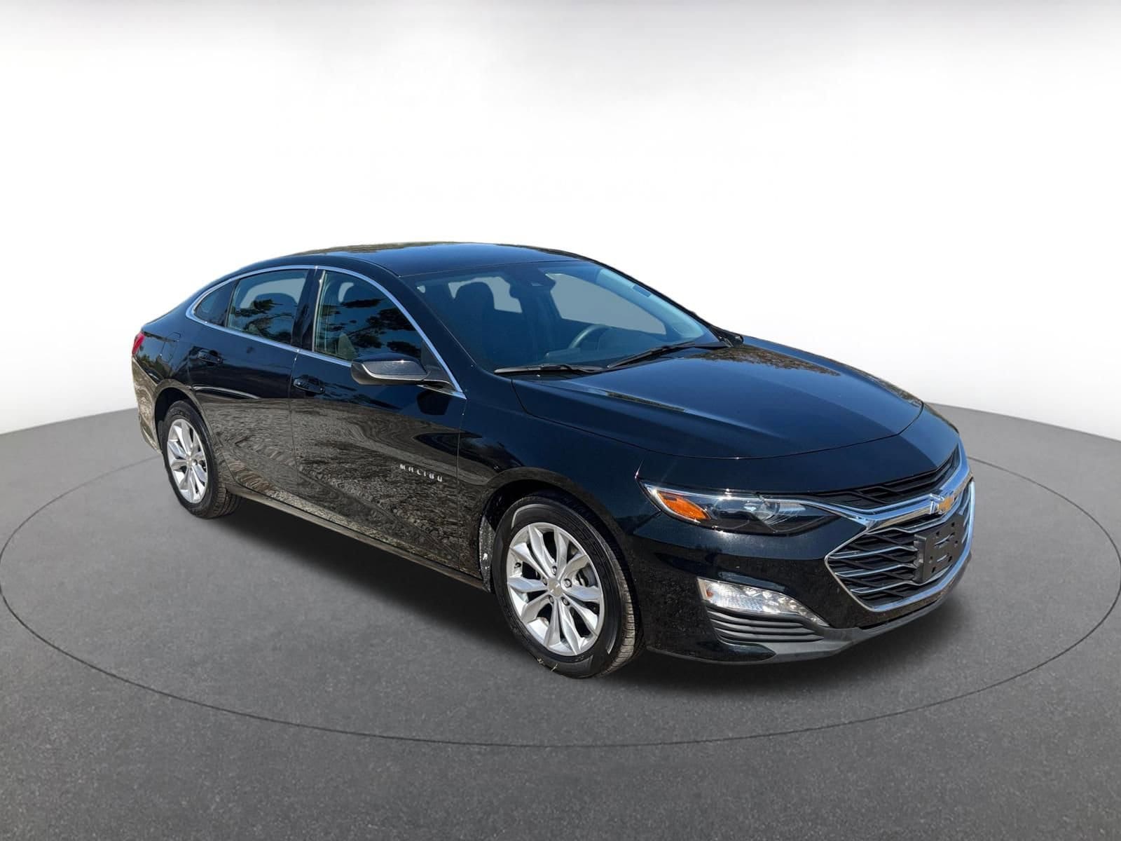 Thumbnail: 2024 Chevrolet Malibu - 1