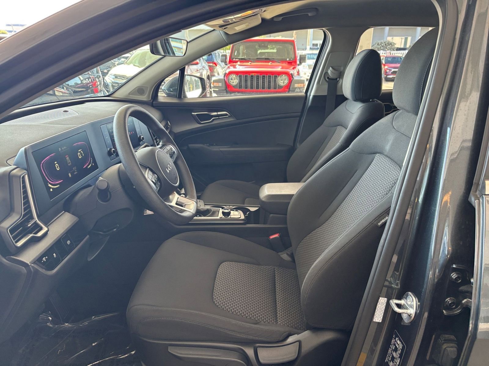 Thumbnail: 2025 Kia Sportage - 27