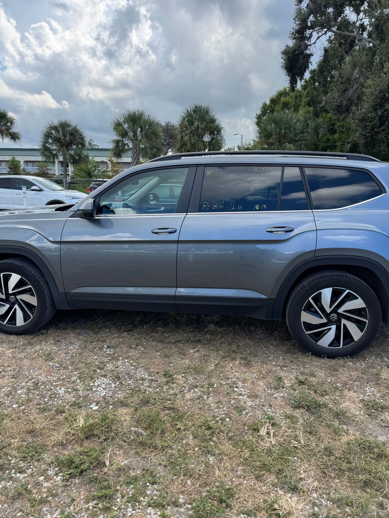 Thumbnail: 2025 Volkswagen Atlas - 10