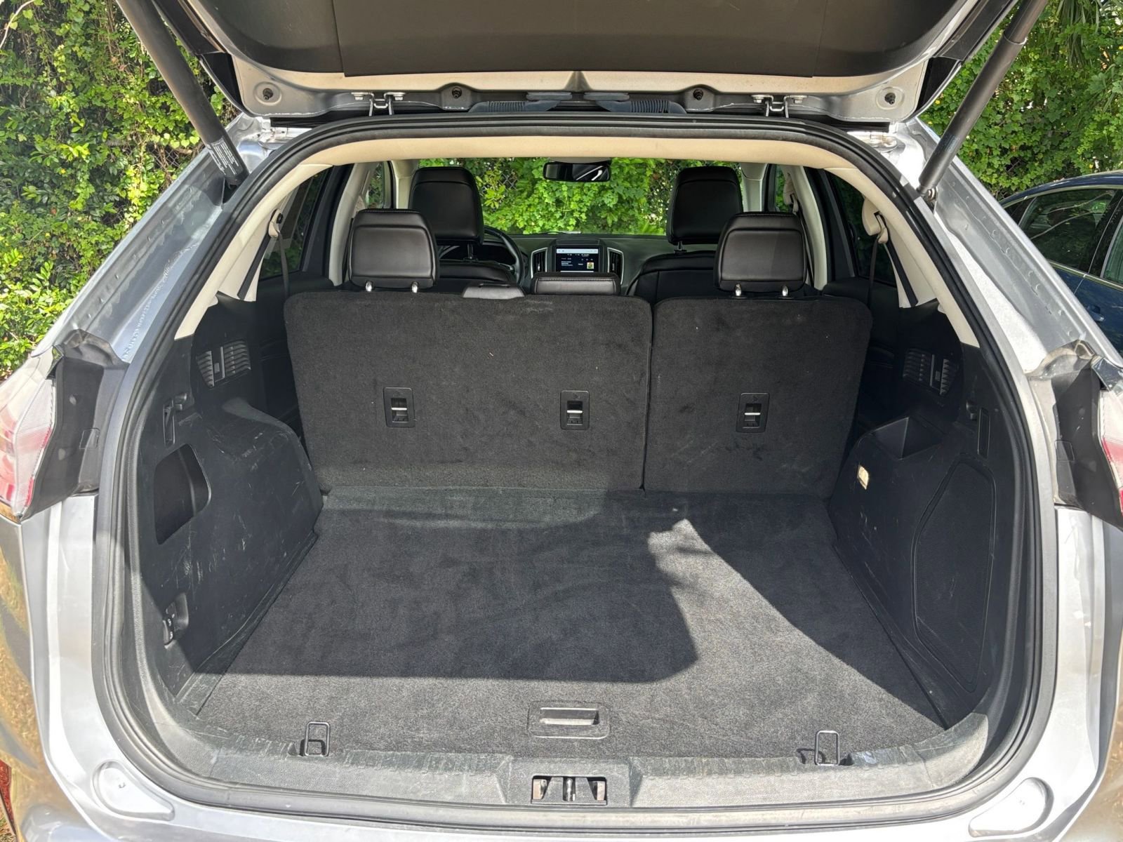 Thumbnail: 2022 Ford Edge - 31