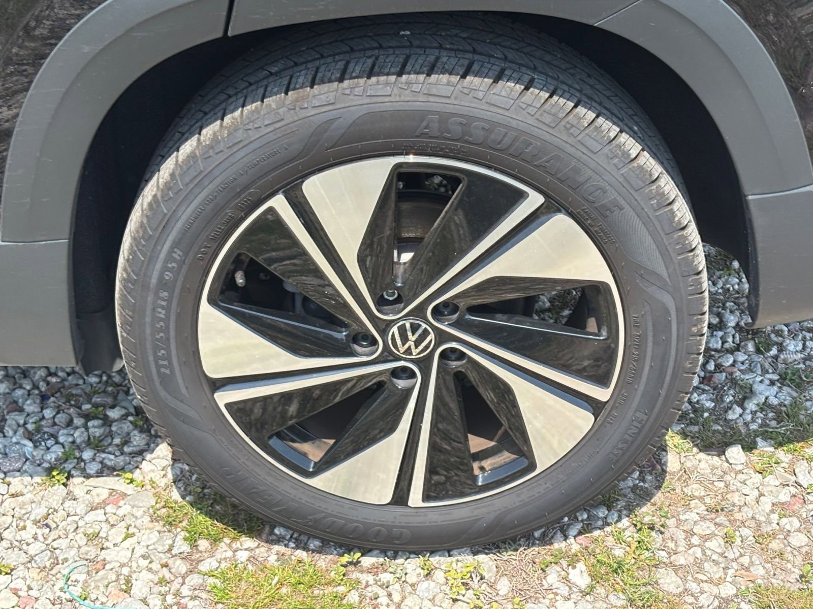 Thumbnail: 2025 Volkswagen Taos - 31