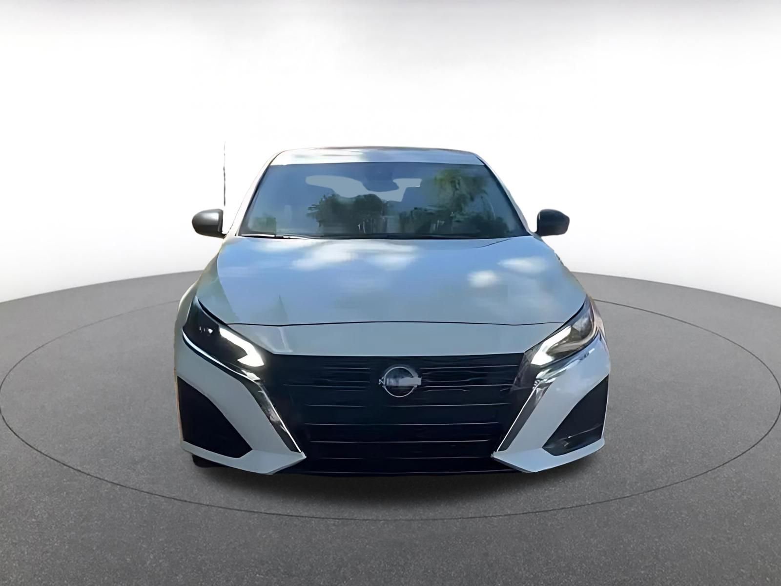 Thumbnail: 2025 Nissan Altima - 4