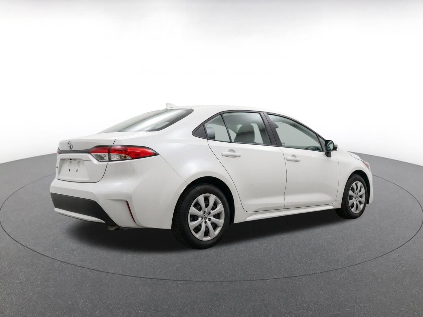 Thumbnail: 2025 Toyota Corolla - 9