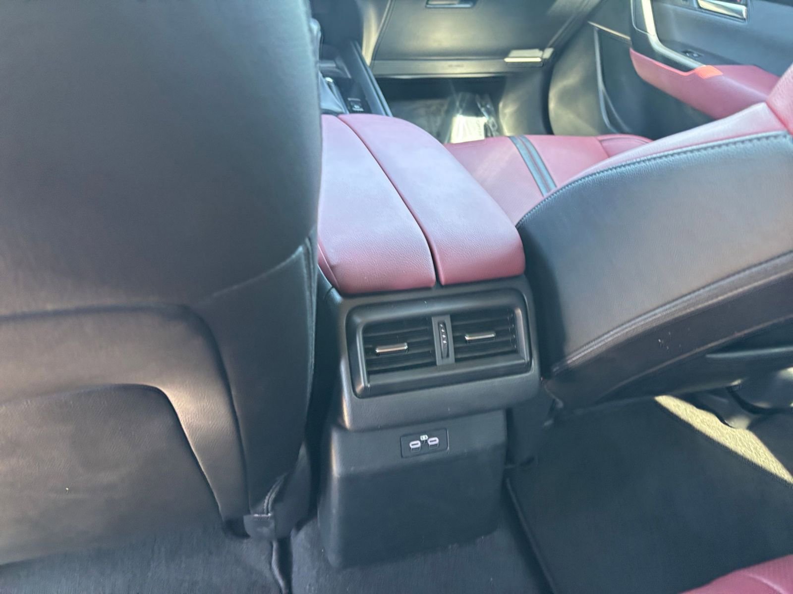 Thumbnail: 2025 Mazda CX-50 - 25