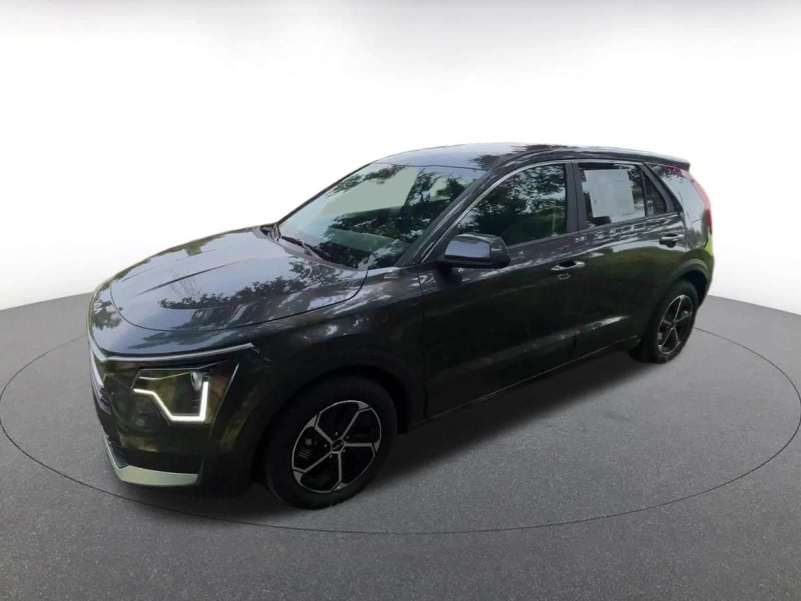 Thumbnail: 2026 Kia Niro - 8