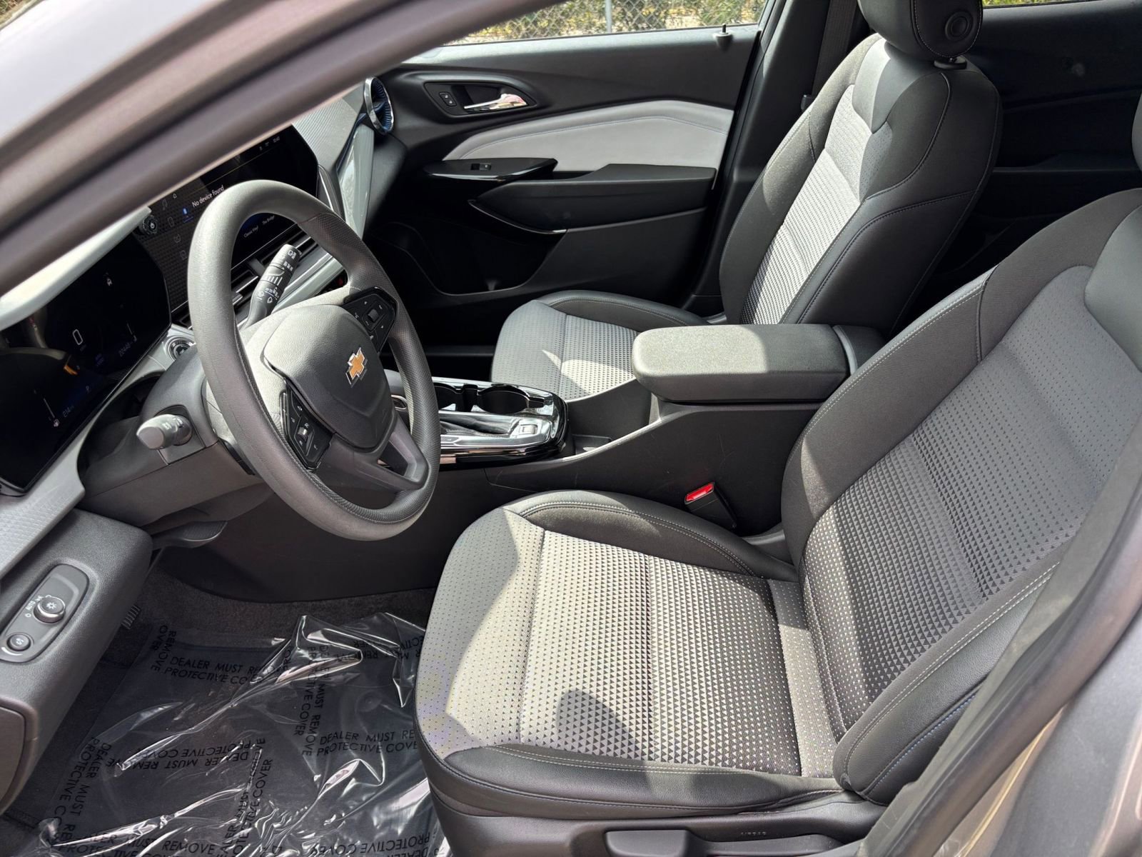 Thumbnail: 2025 Chevrolet Trax - 28