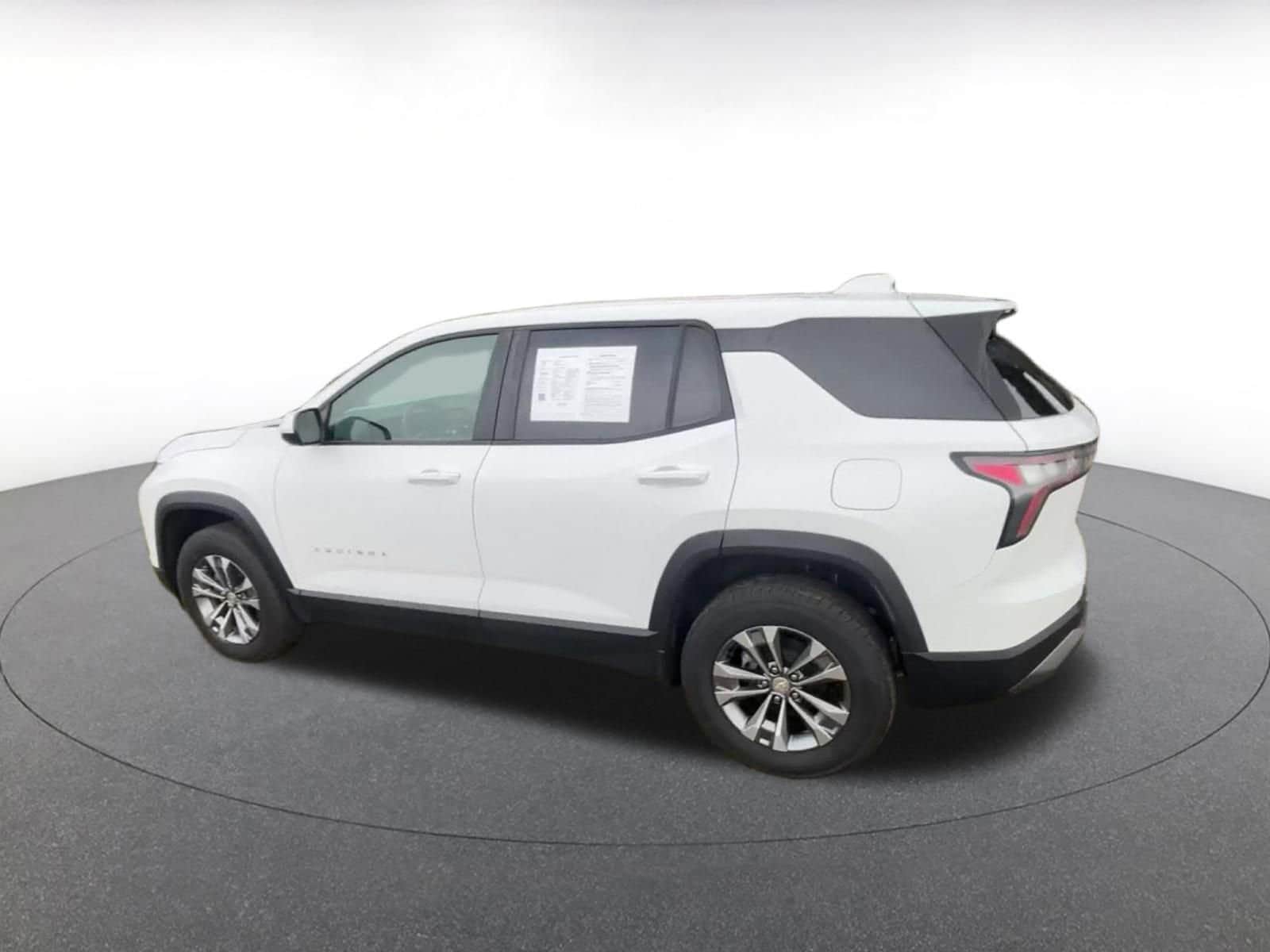 Thumbnail: 2025 Chevrolet Equinox - 10