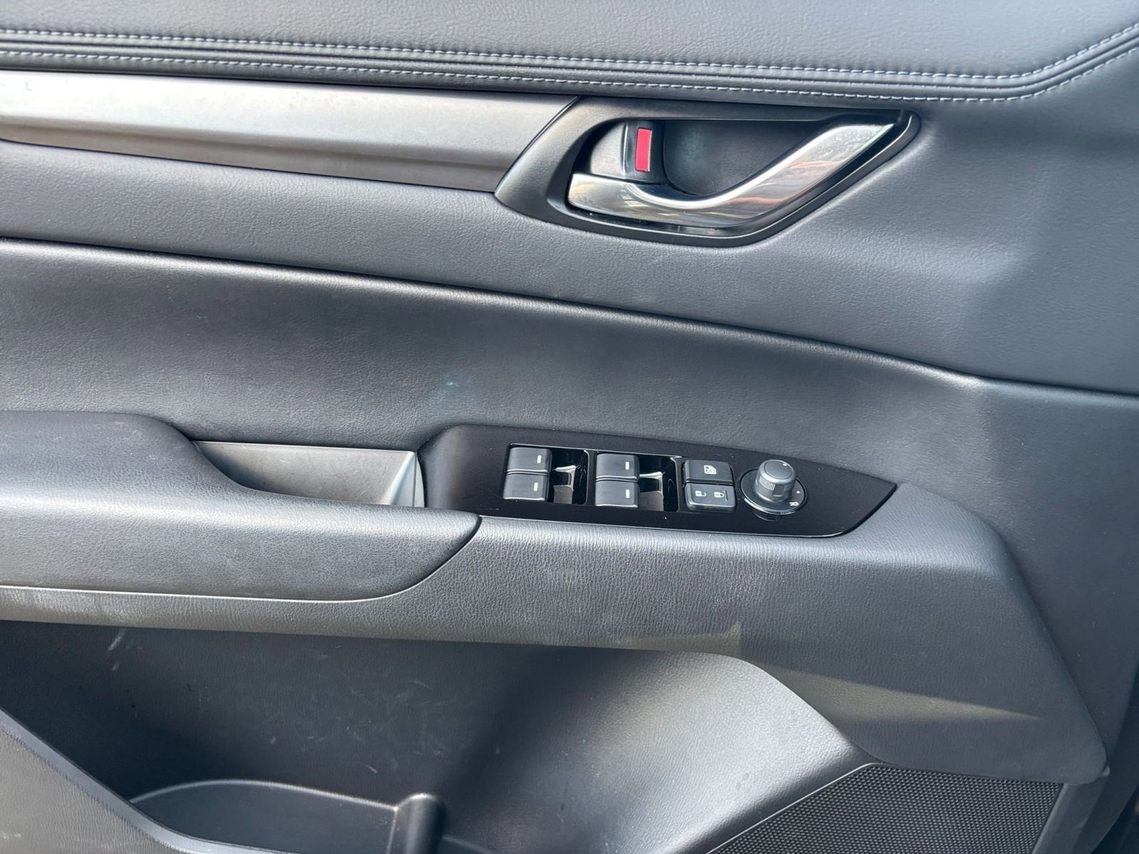 Thumbnail: 2025 Mazda CX-5 - 21